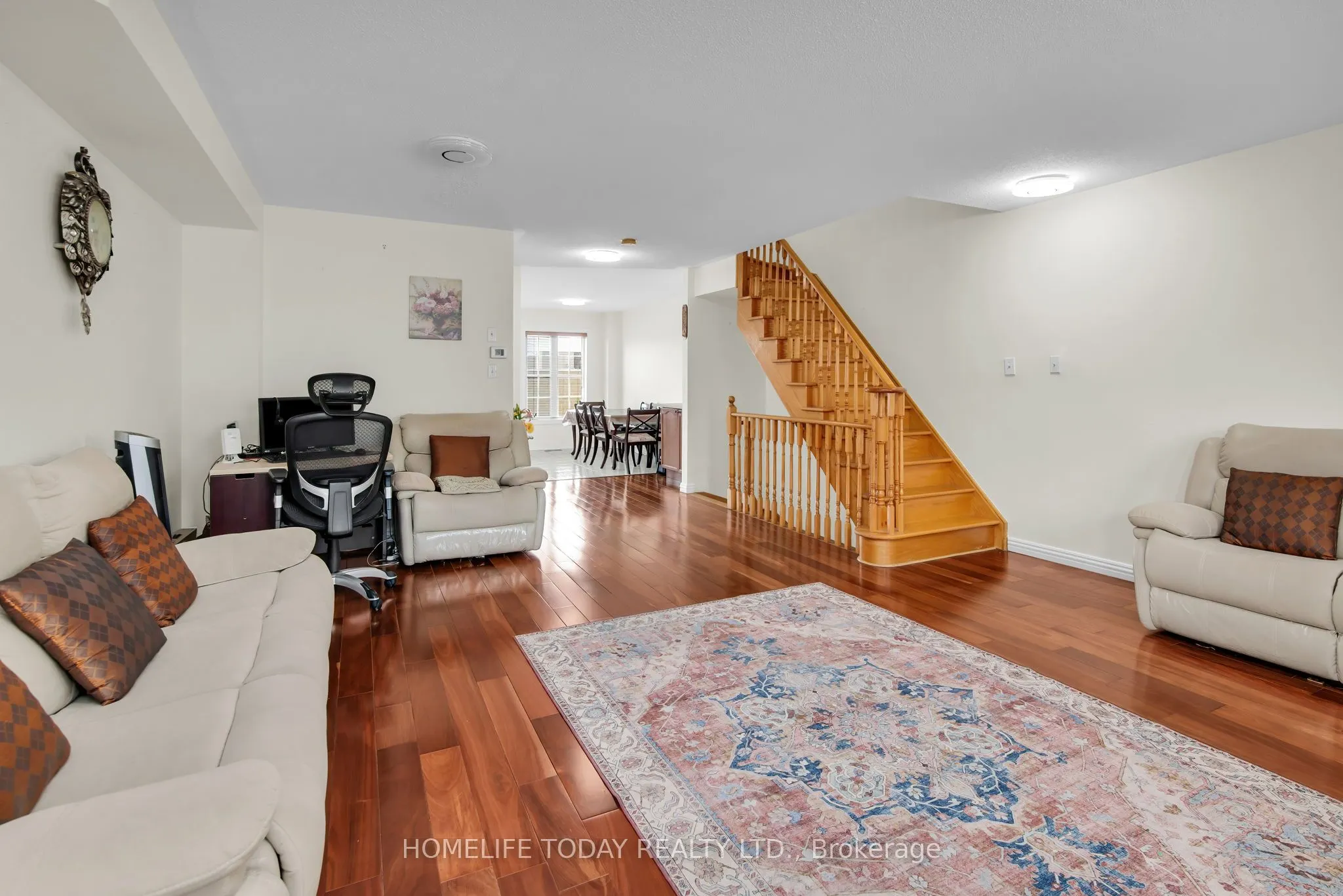 33 Archibald Mews, #2nd & 3rd Floor