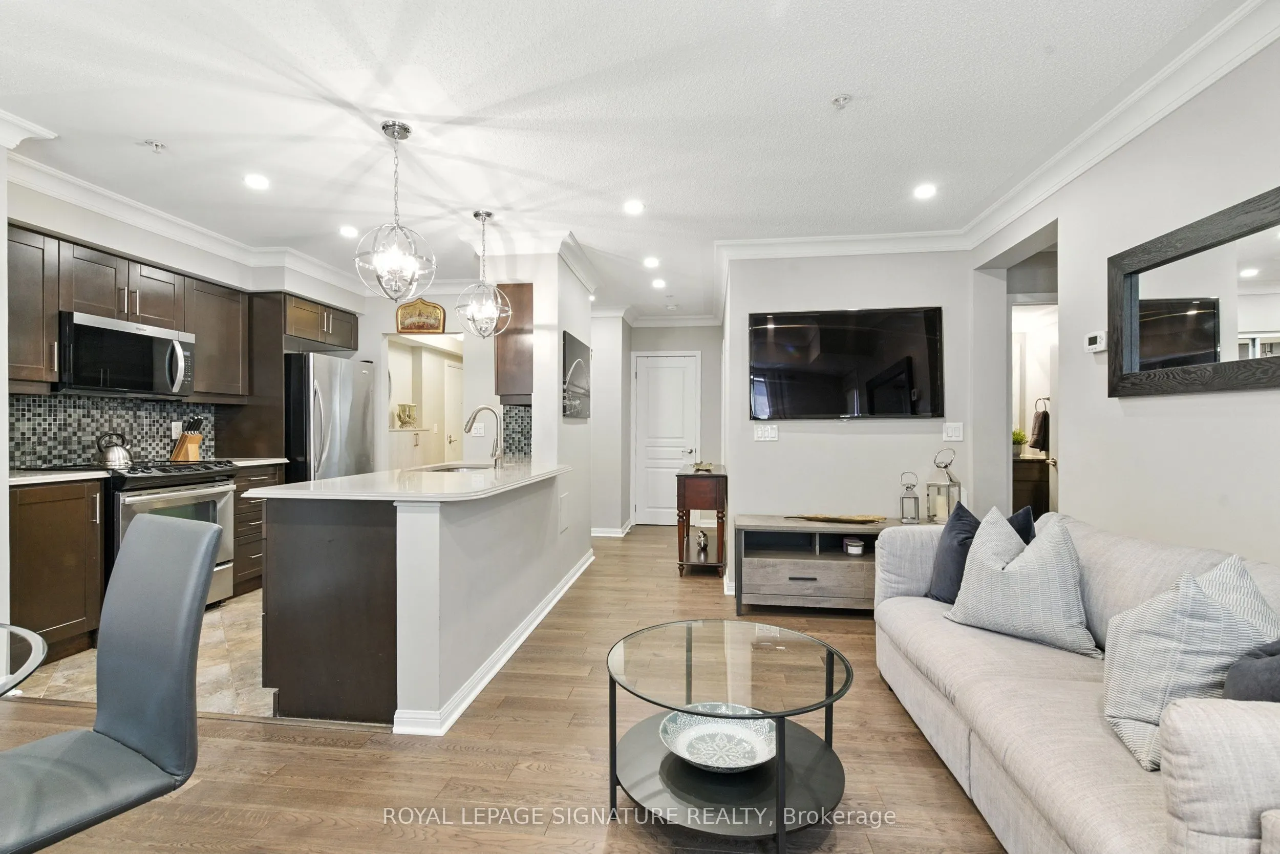 10 Mendelssohn Street, #106