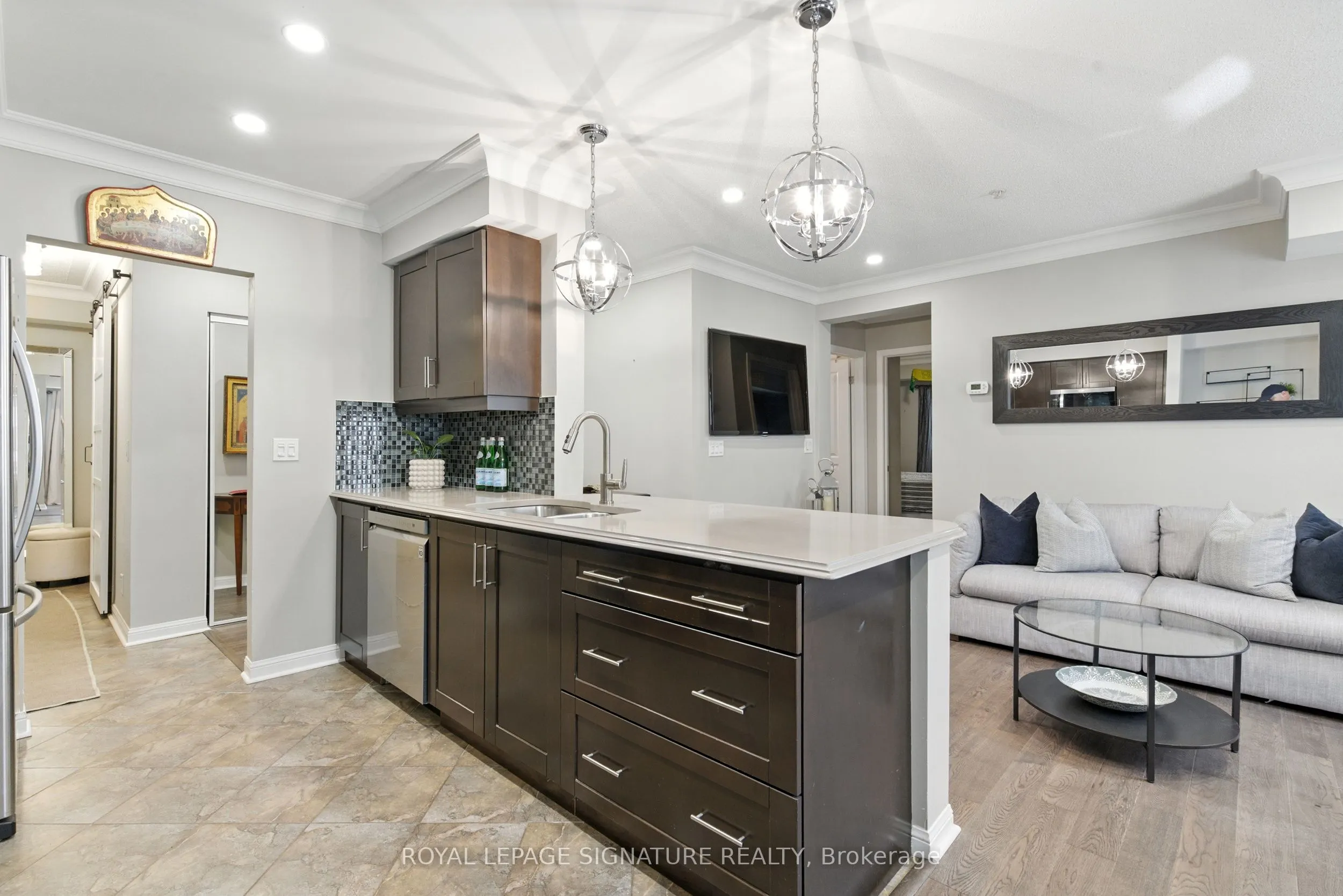 10 Mendelssohn Street, #106