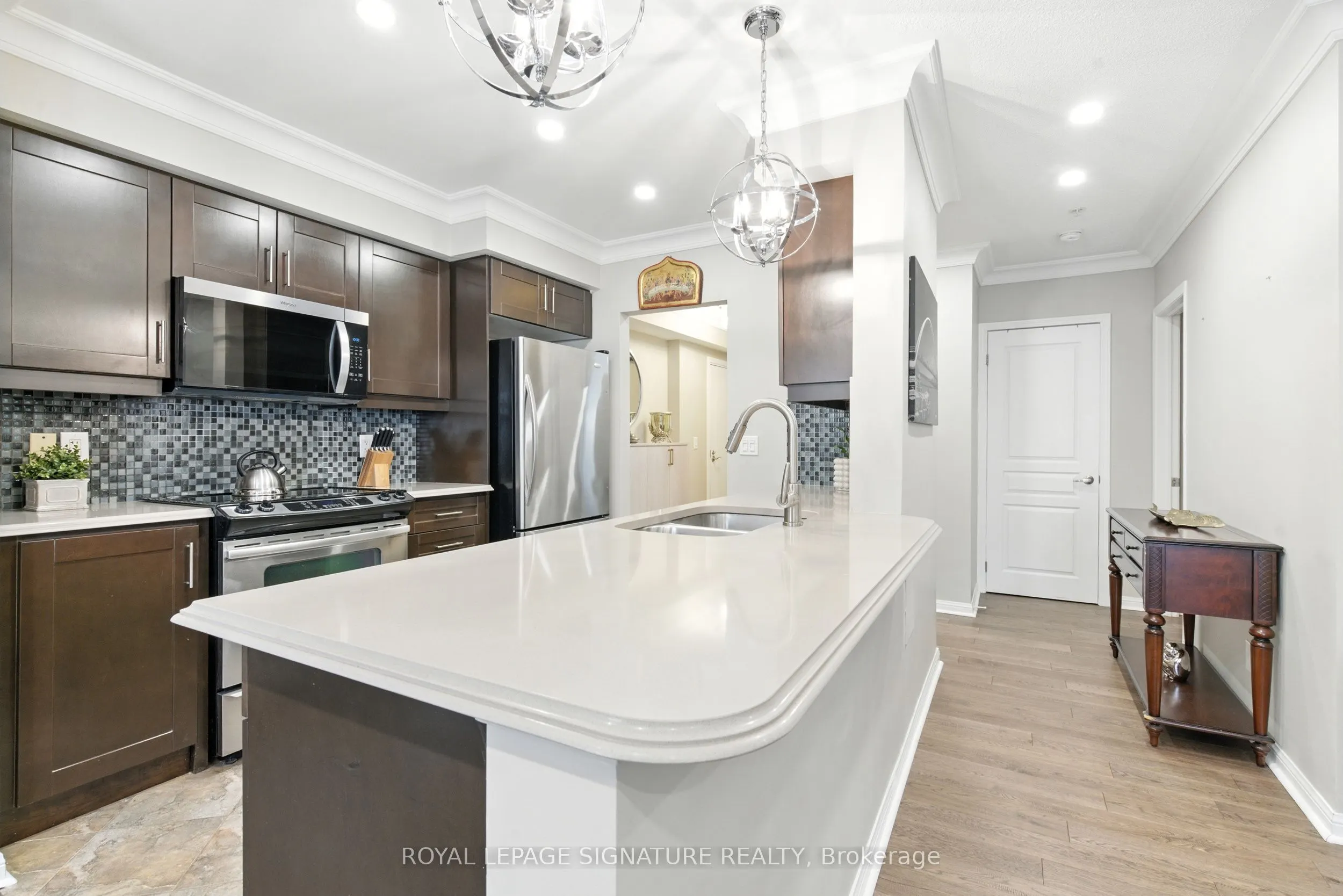 10 Mendelssohn Street, #106