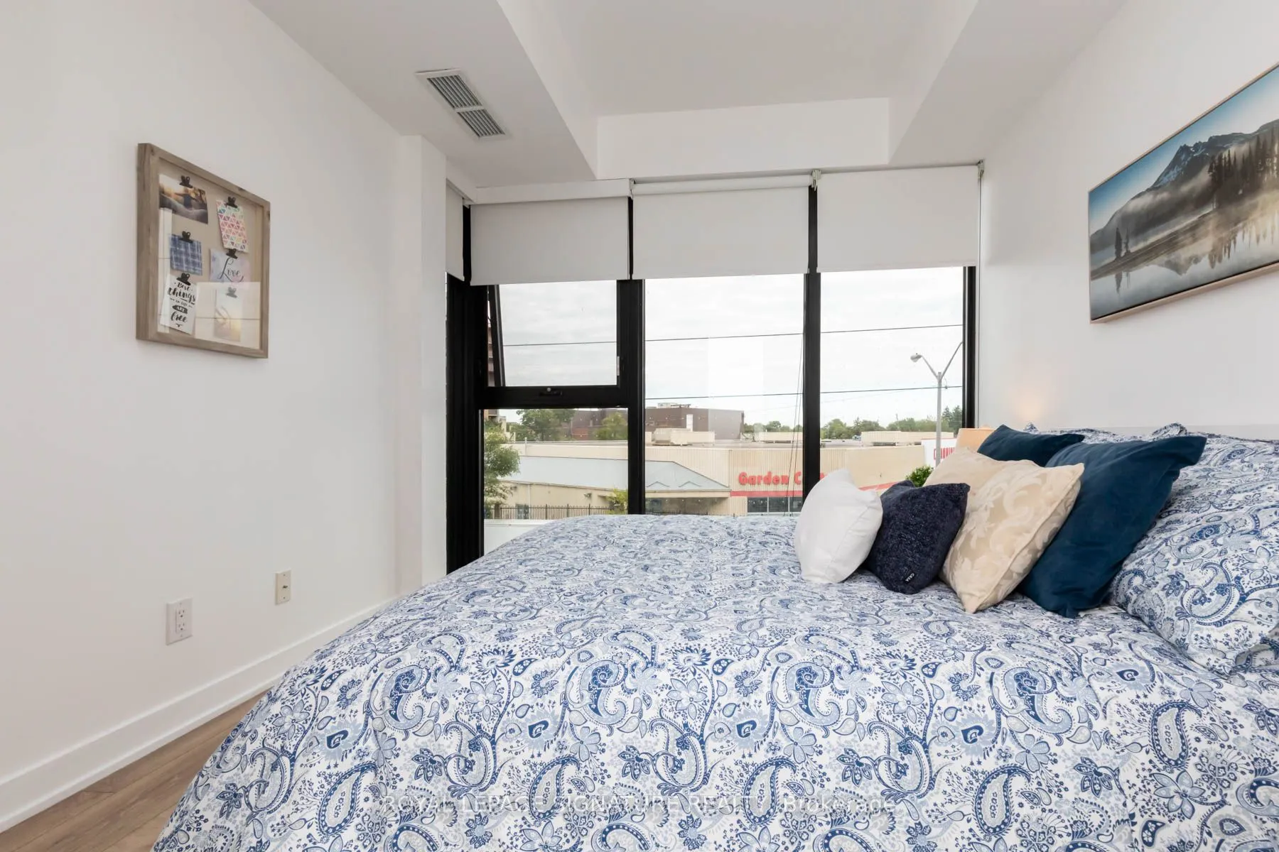 2799 Kingston Road, #311