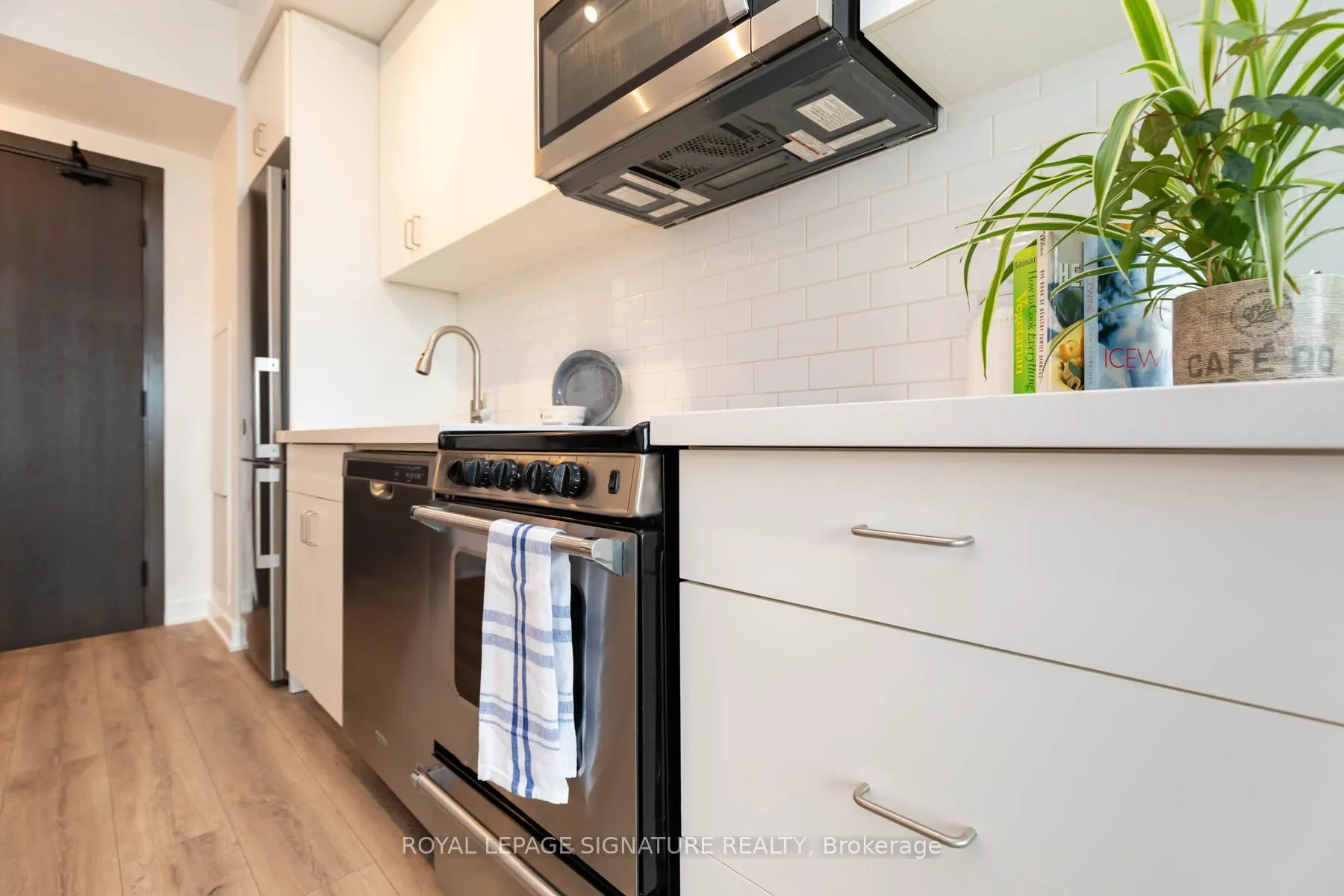 2799 Kingston Road, #311