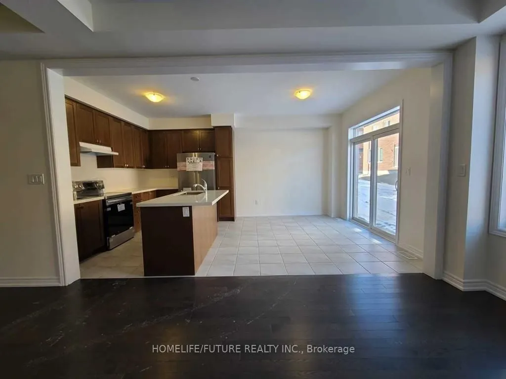 1125 Enchanted Crescent