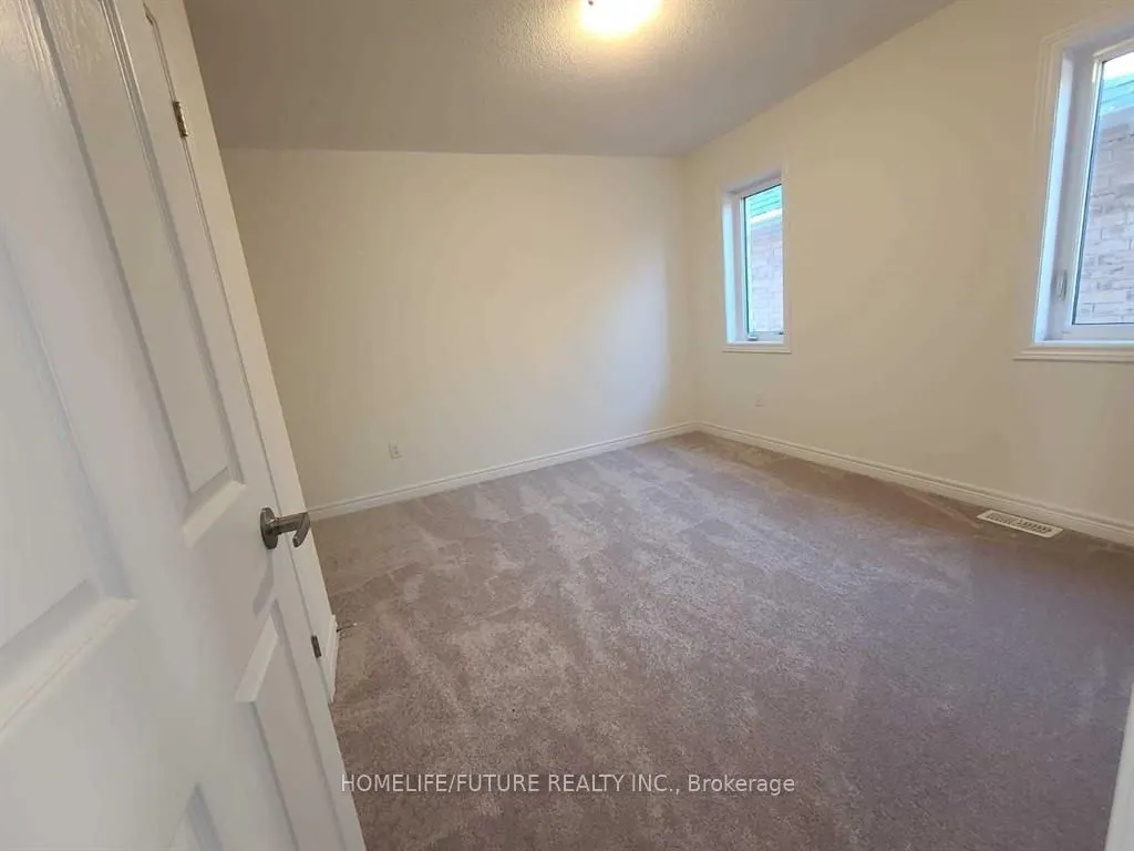 1125 Enchanted Crescent