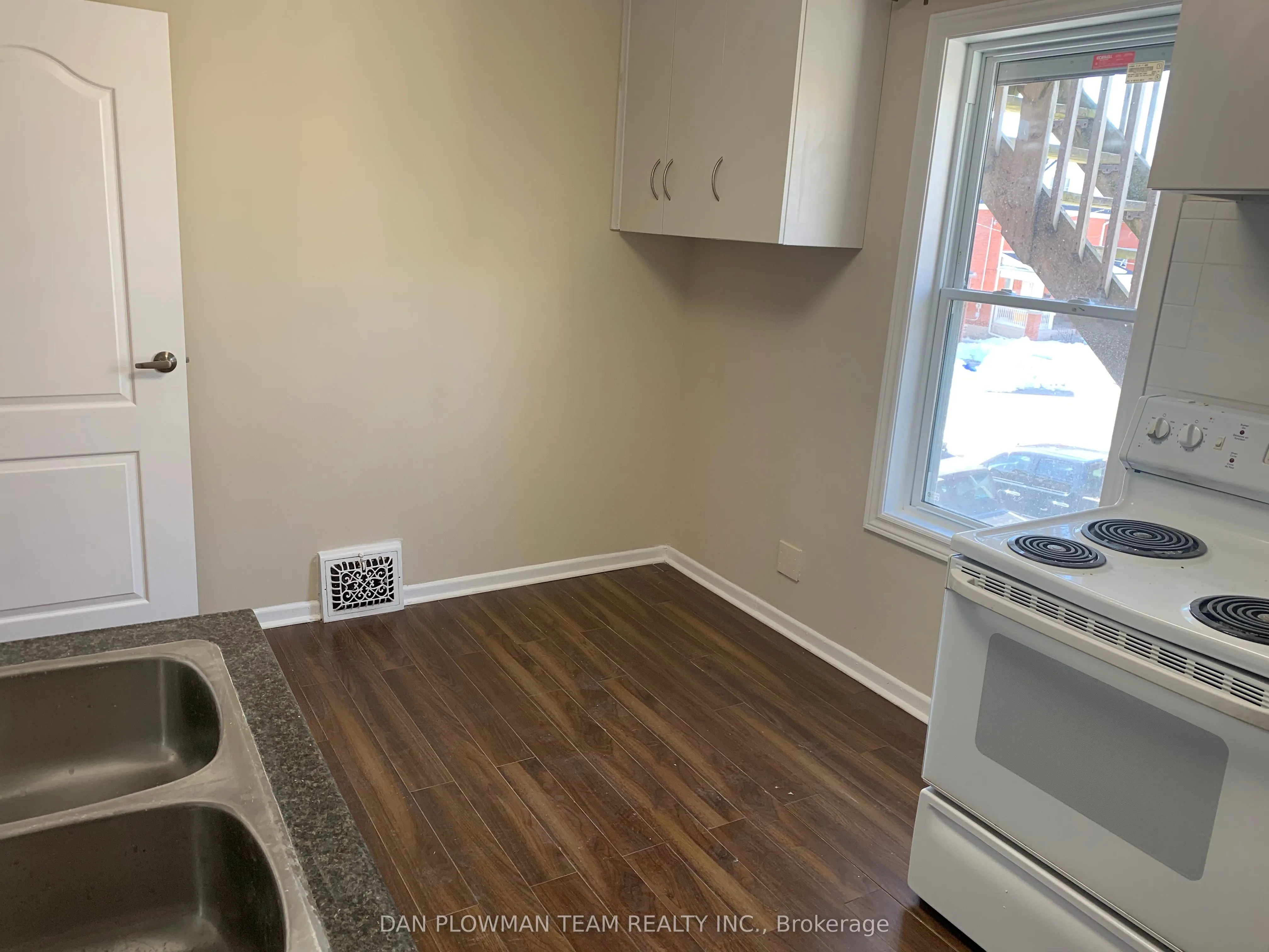54 Ritson Road S, #3