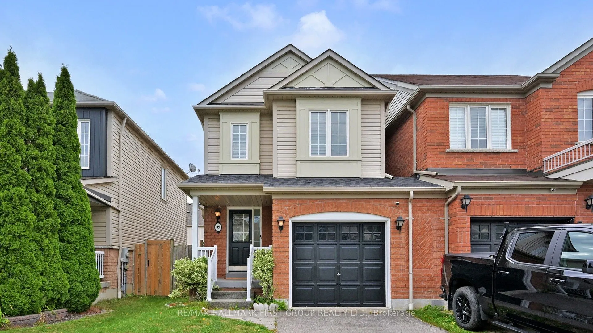 39 ROBIDEAU Place