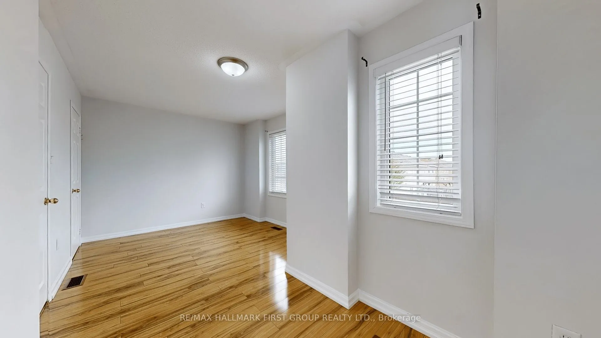 39 ROBIDEAU Place