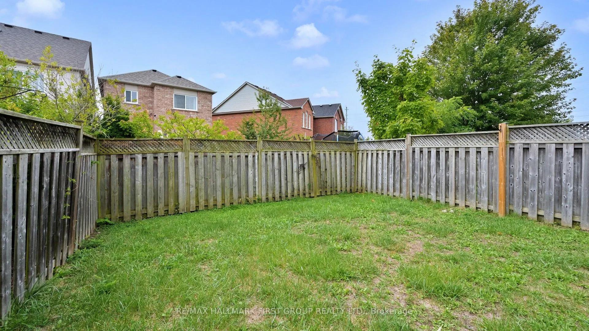 39 ROBIDEAU Place