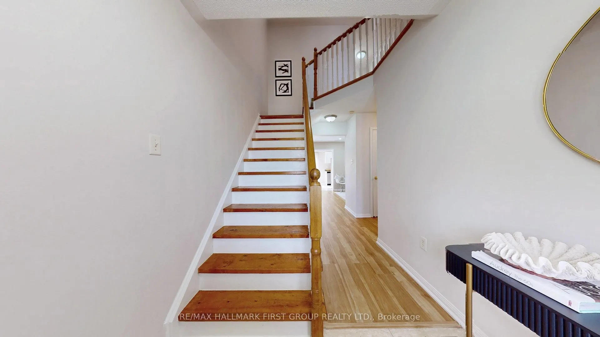 39 ROBIDEAU Place