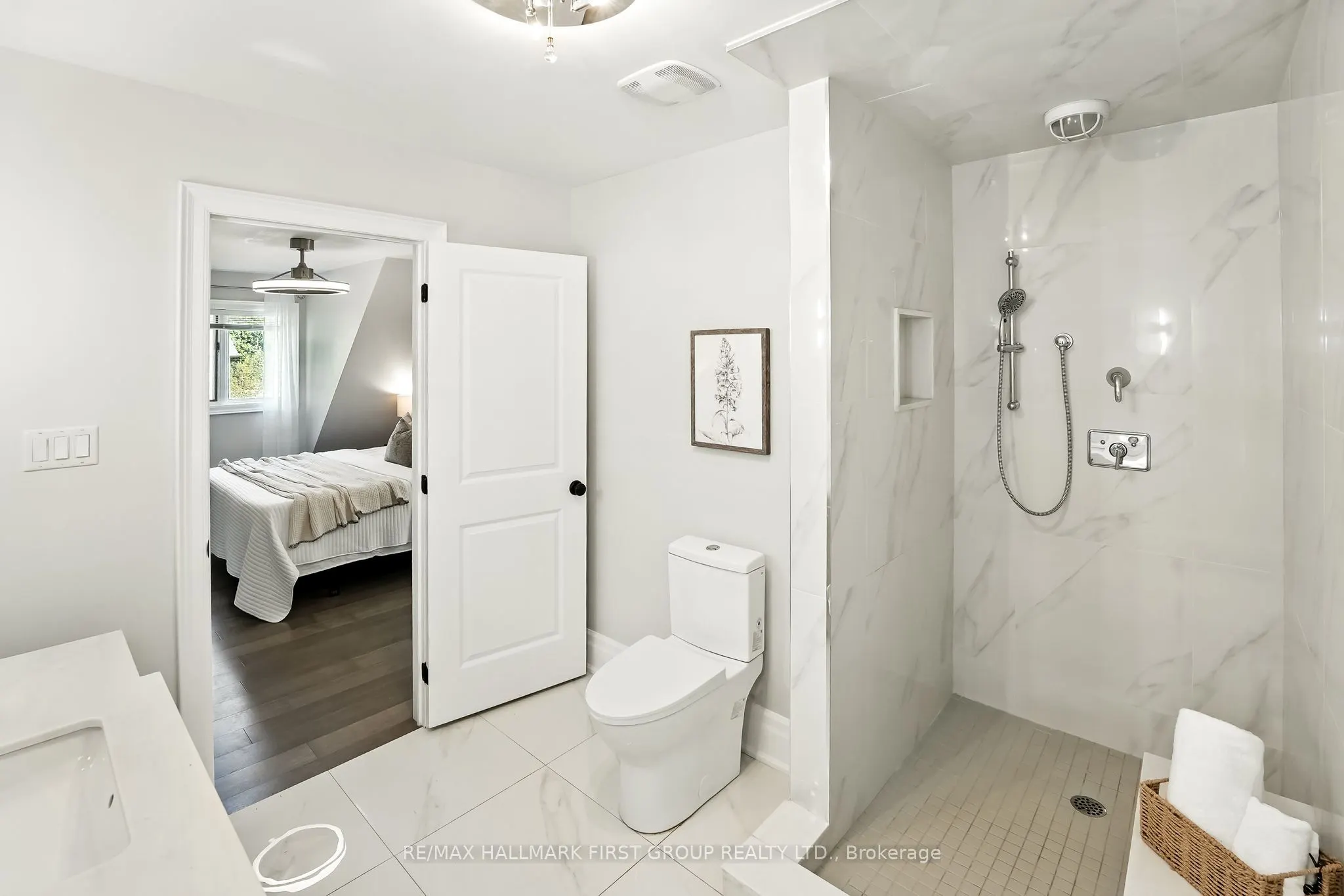 47 Sherwood Road E