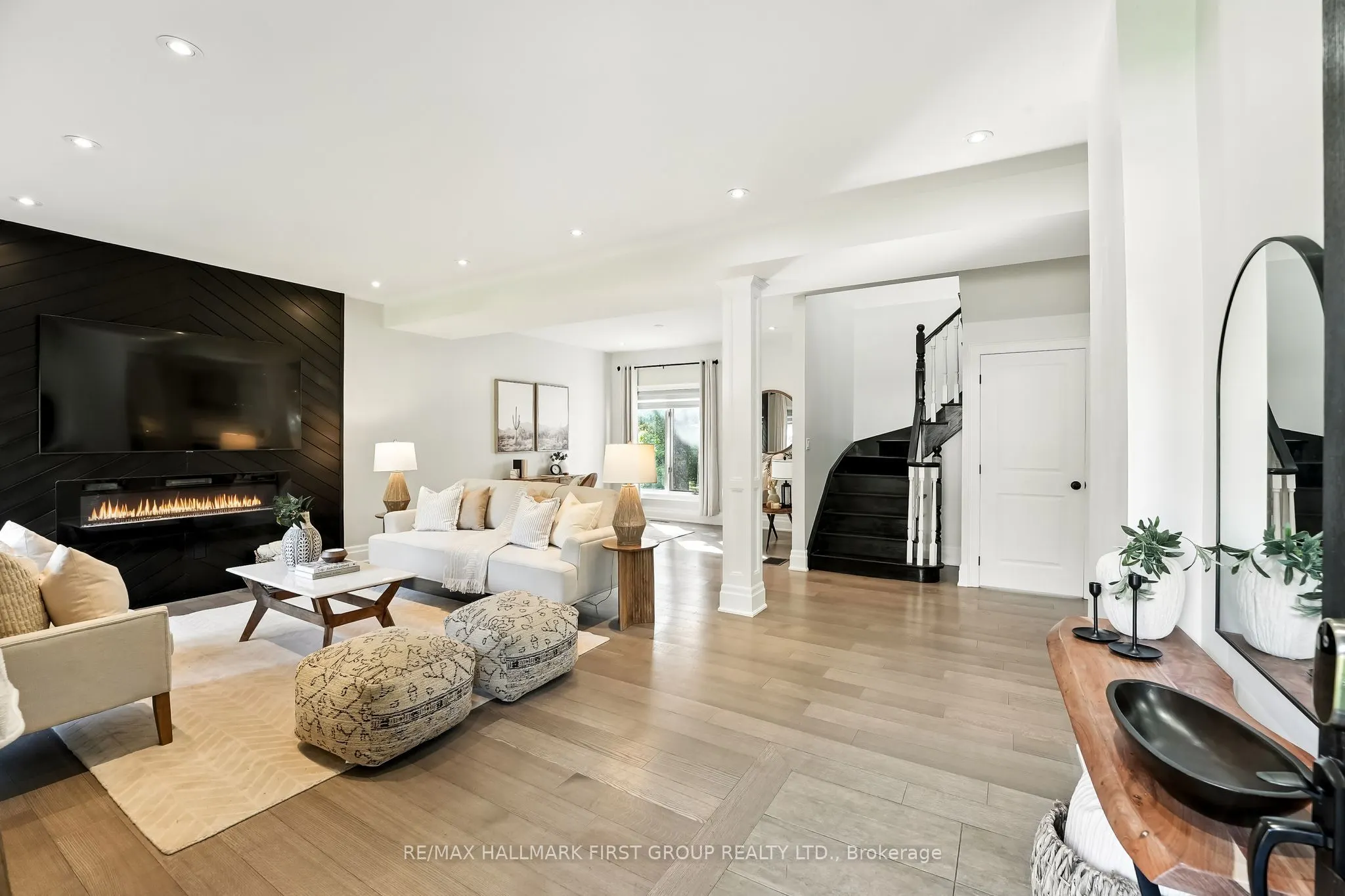 47 Sherwood Road E