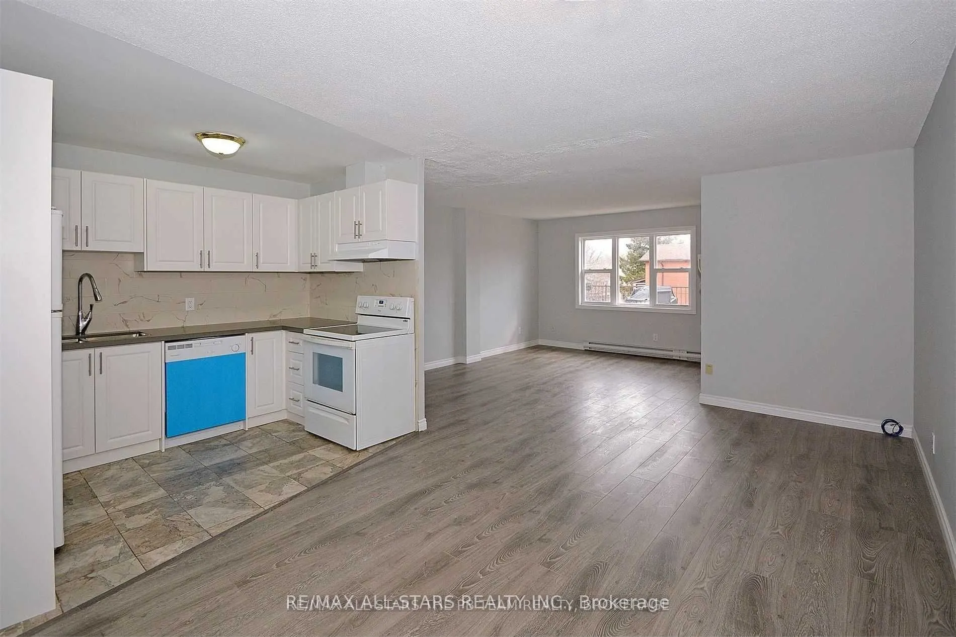 52 August Avenue, #204