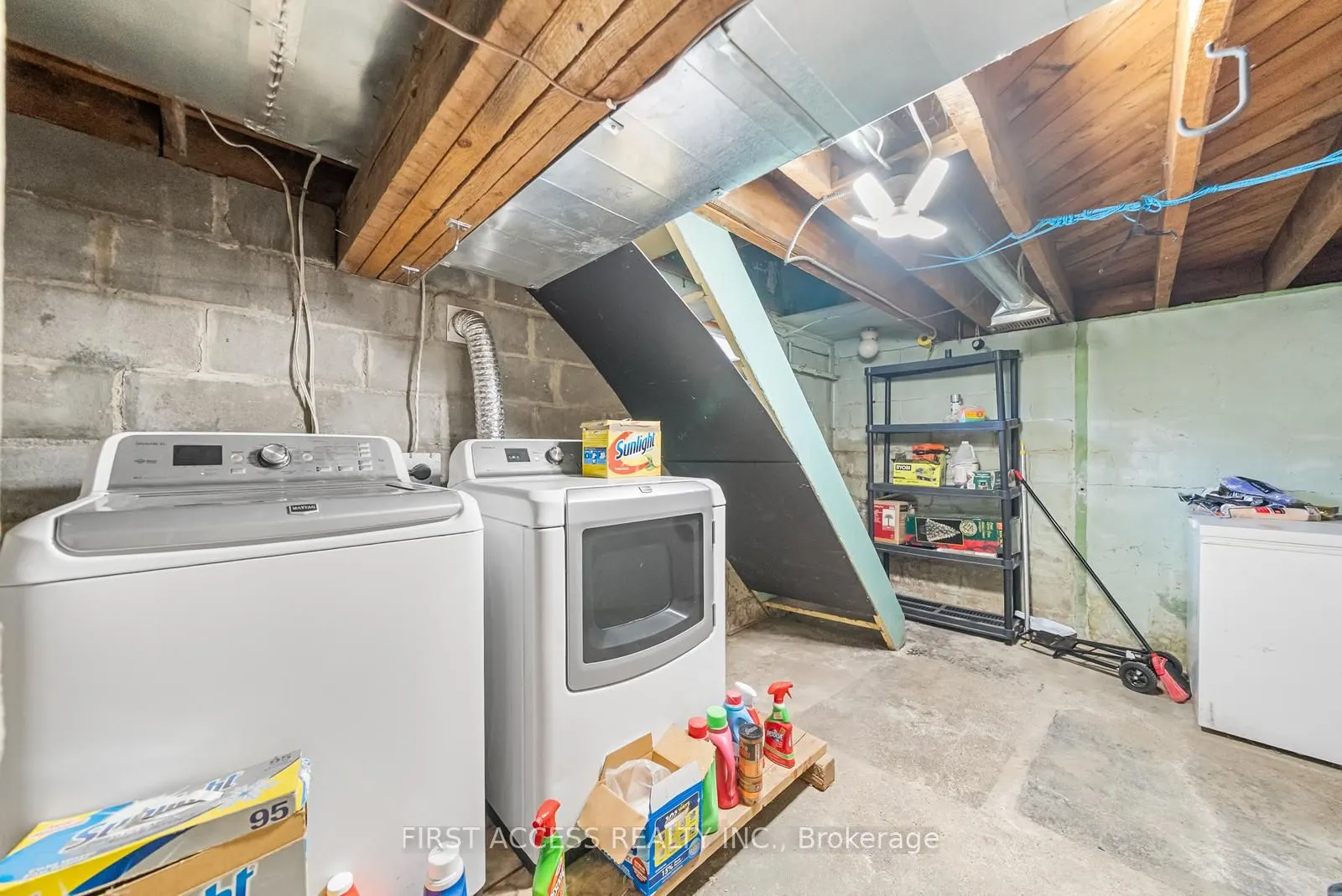 1005 Cosburn Avenue