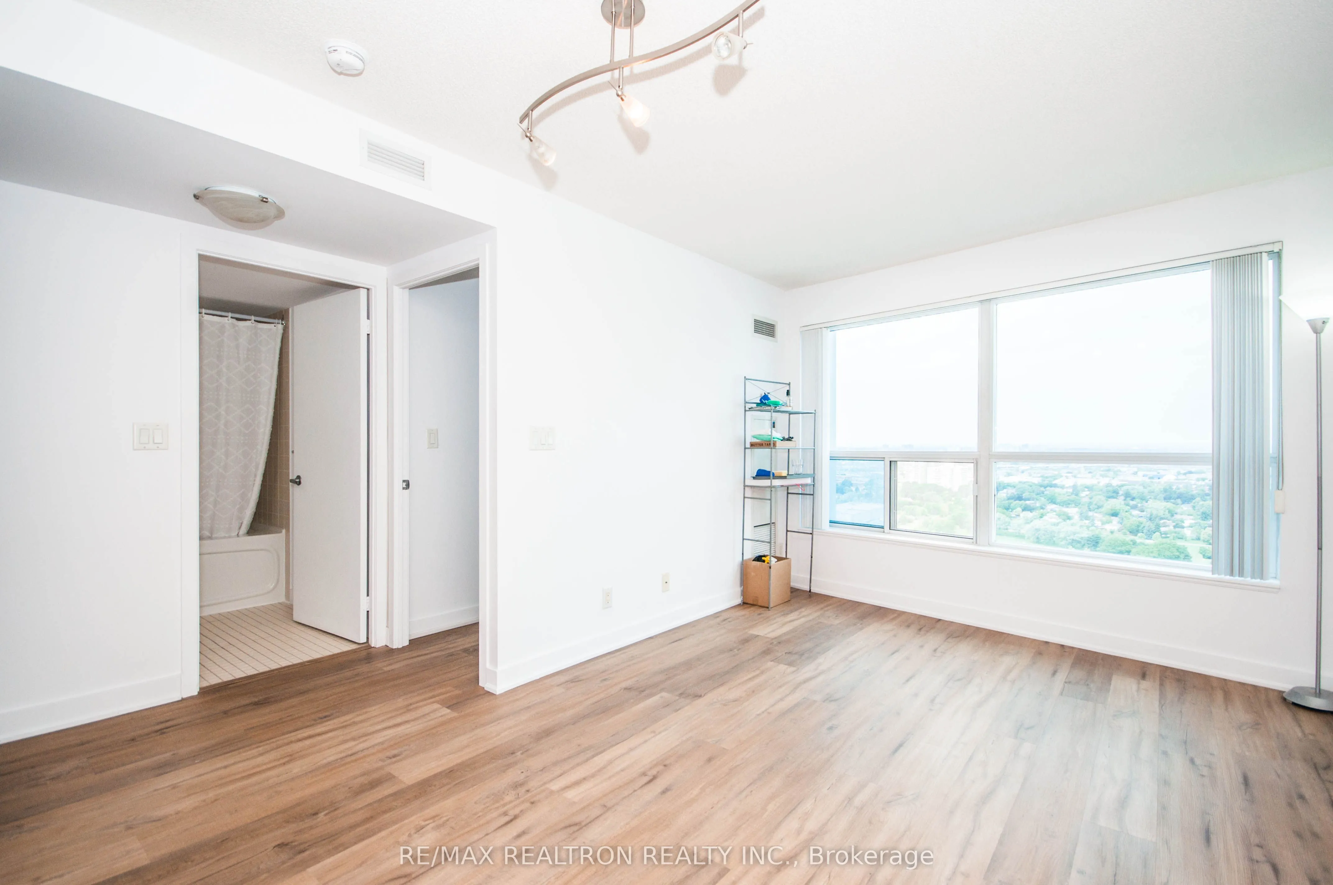 36 Lee Centre Drive, #3102
