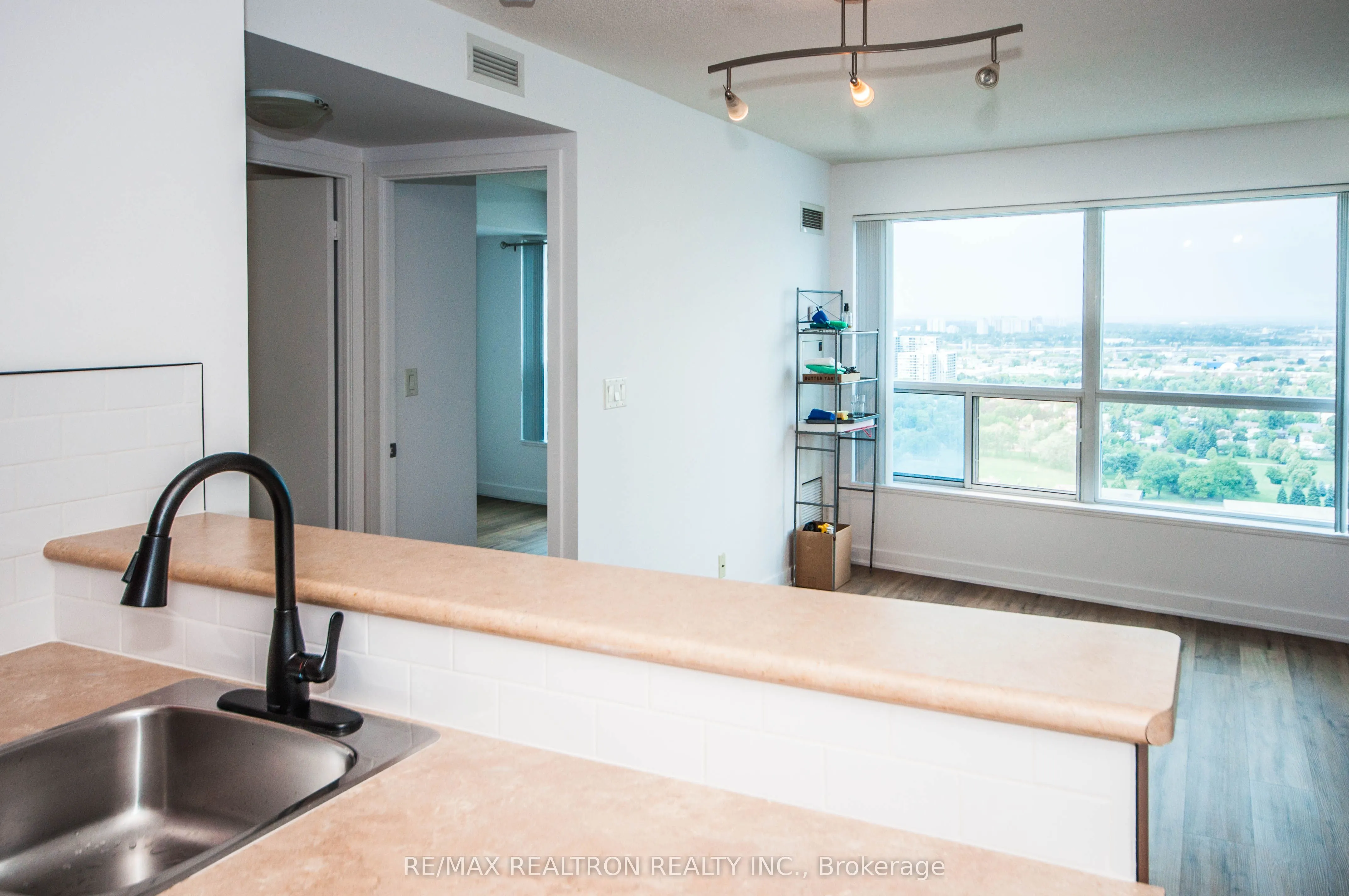 36 Lee Centre Drive, #3102