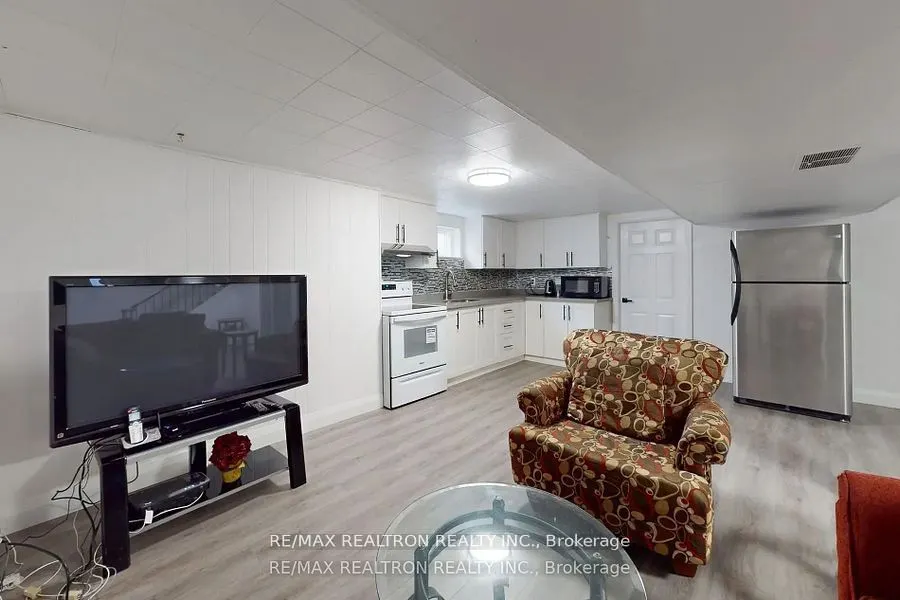 30 Calumet Crescent, #Bsmnt