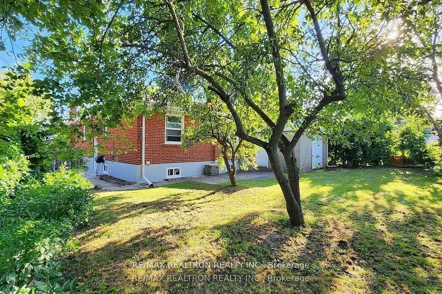 30 Calumet Crescent, #Bsmnt