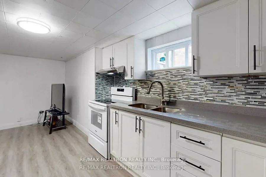 30 Calumet Crescent, #Bsmnt