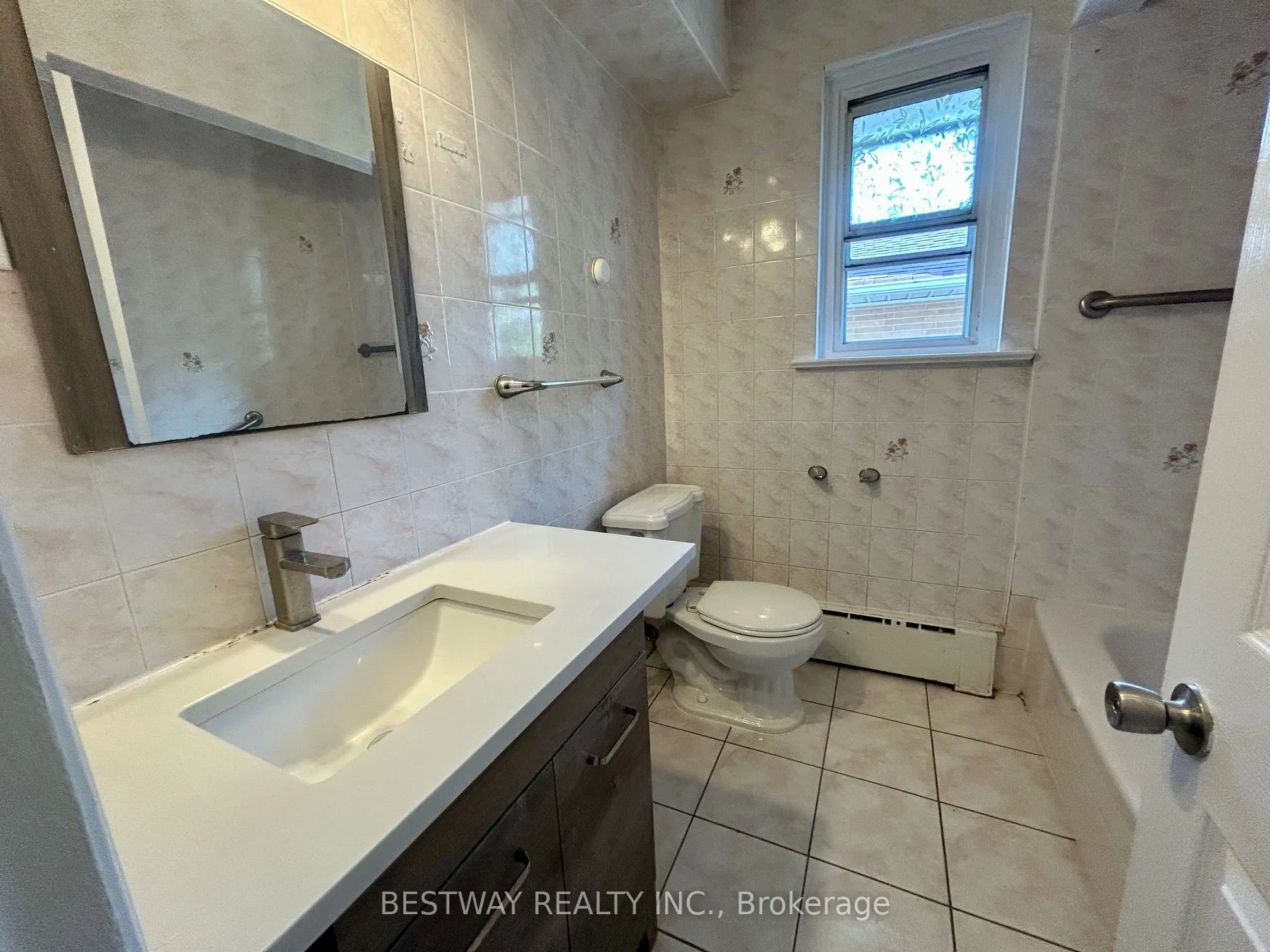 34 Anticosti Drive, #Main