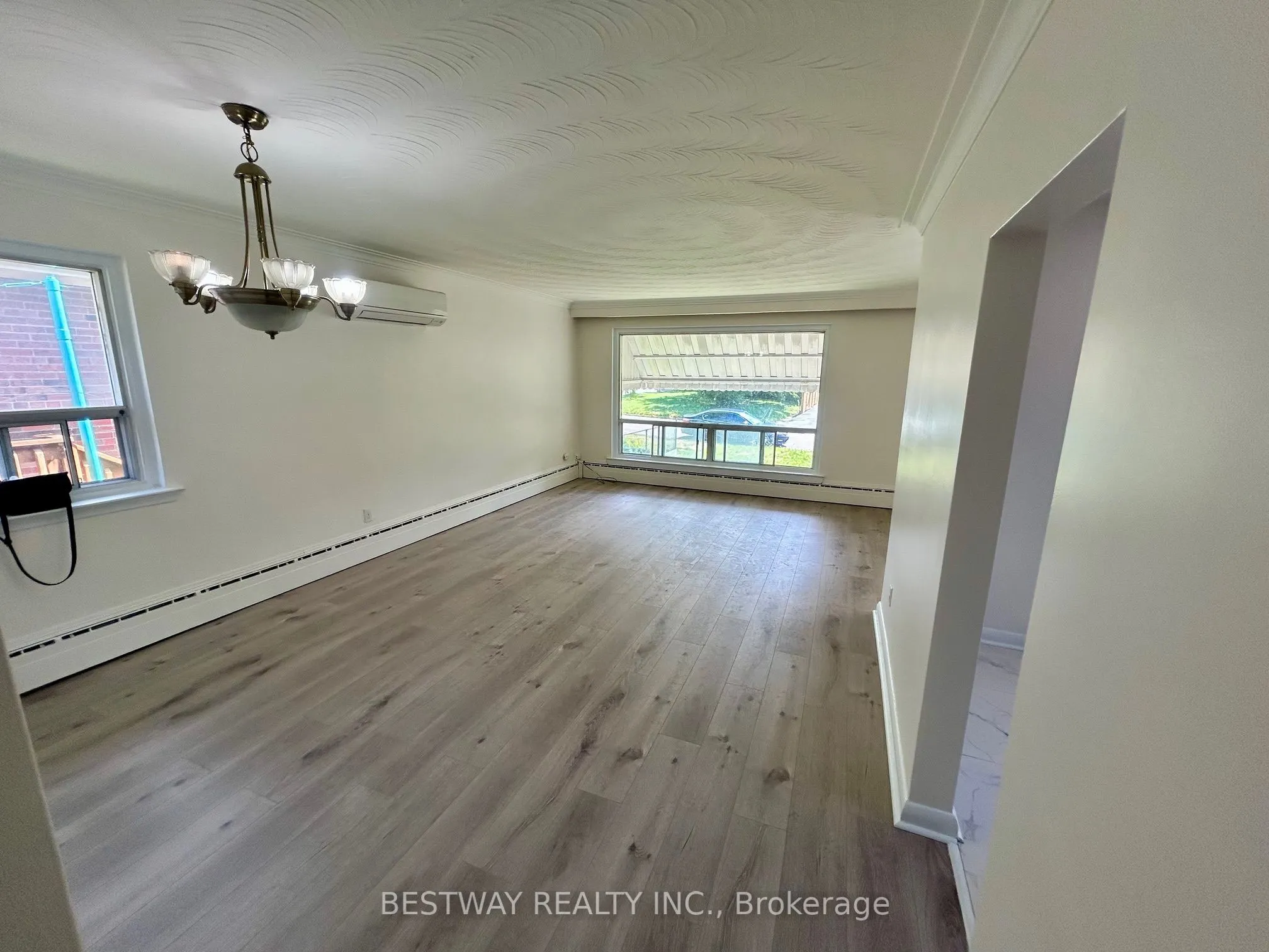 34 Anticosti Drive, #Main