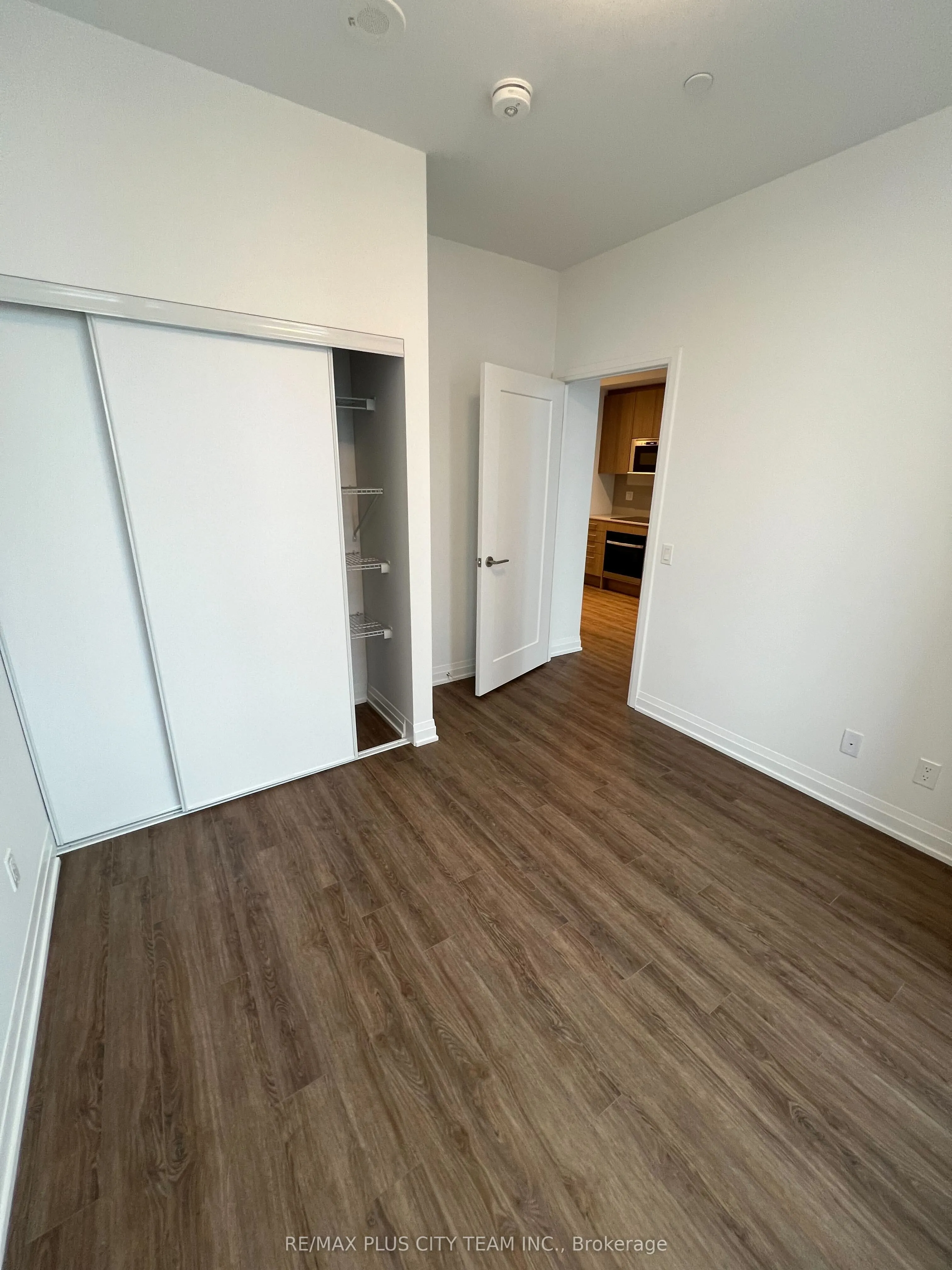 286 Main Street, #1106