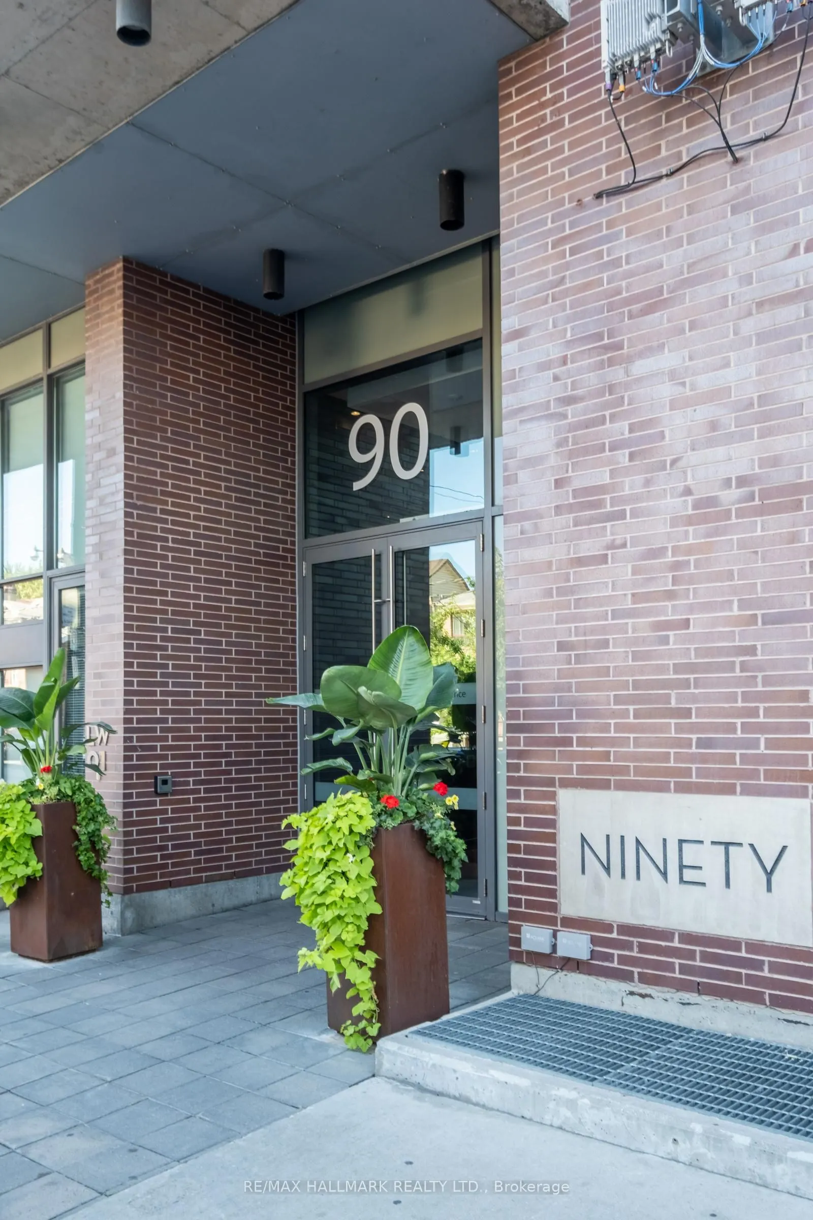 90 Broadview Avenue, #607