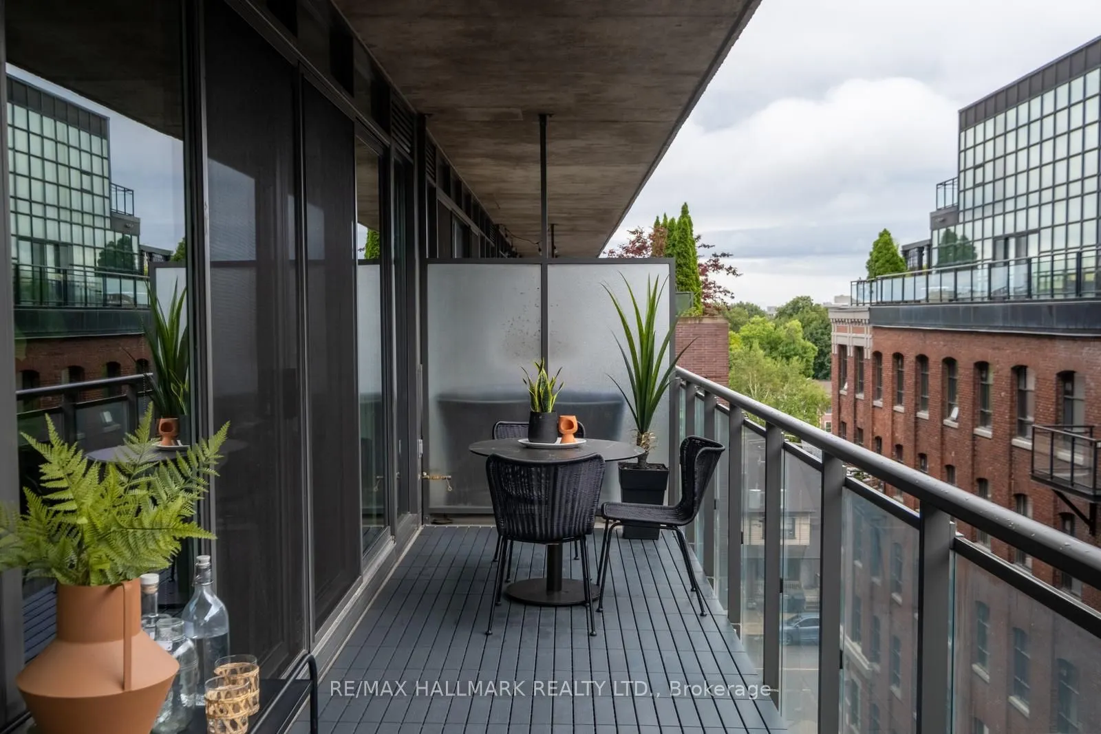 90 Broadview Avenue, #607