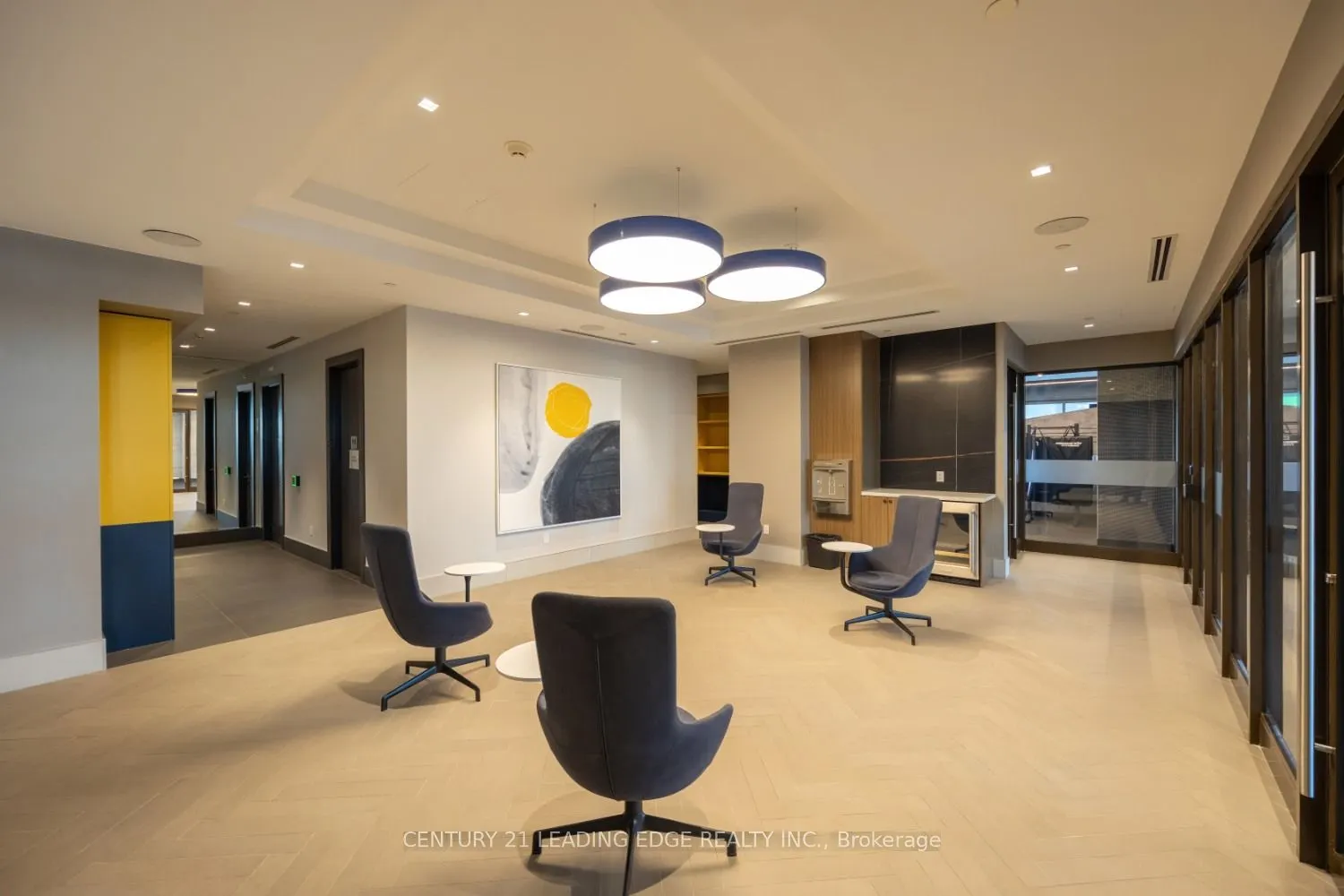 2550 Simcoe Street N, #202
