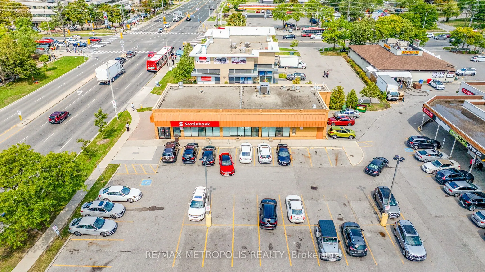 10 Meadowglen Place, #403