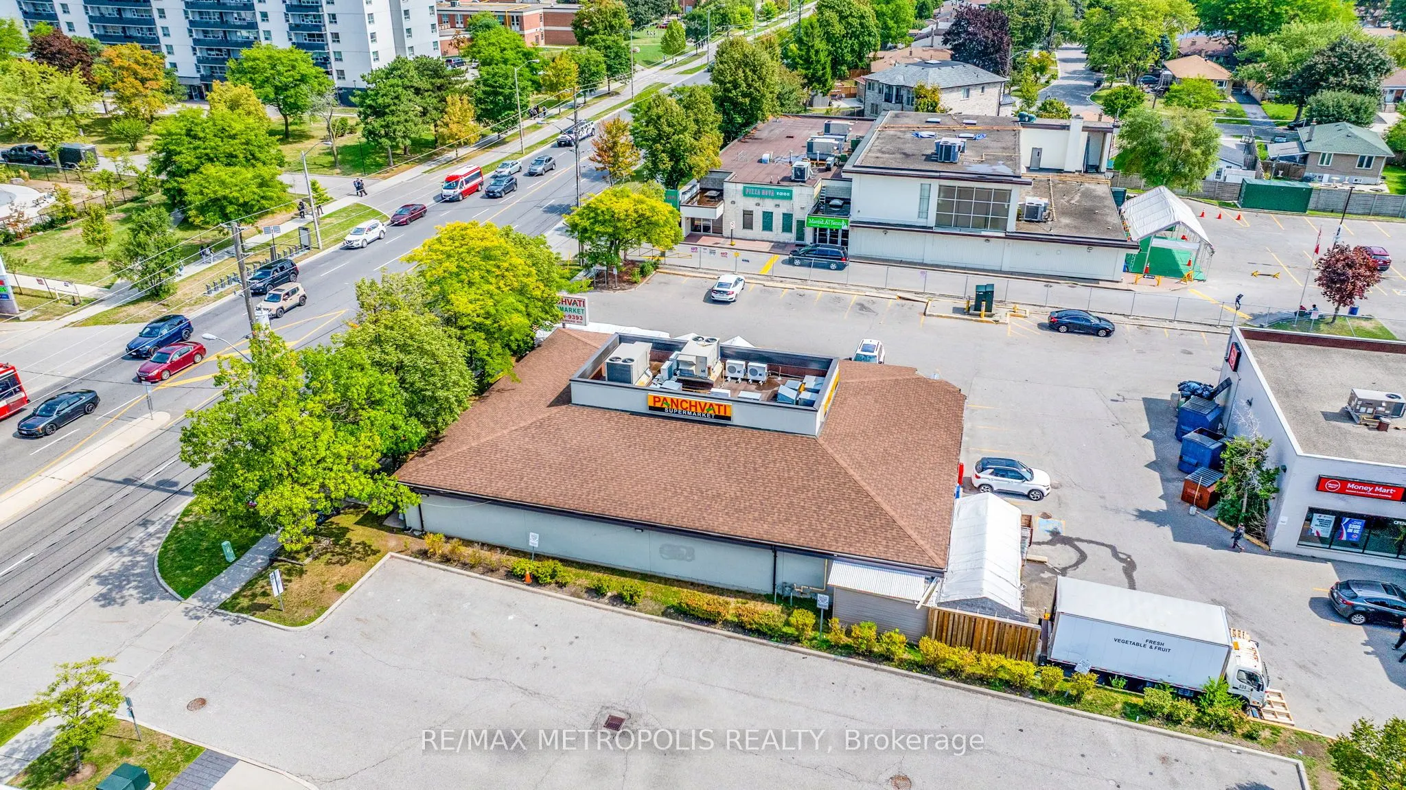 10 Meadowglen Place, #403