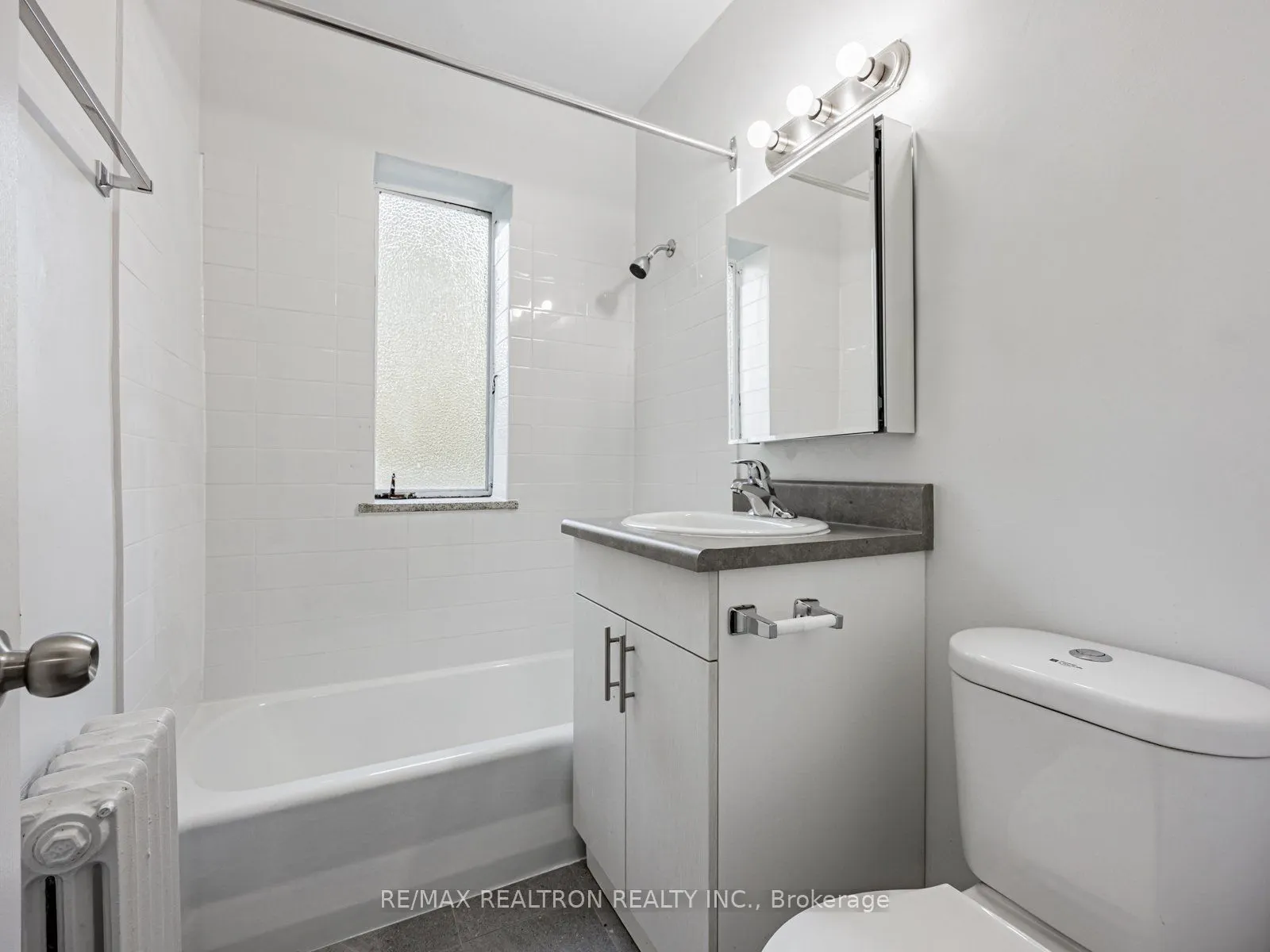 156 Kingston Road, #304