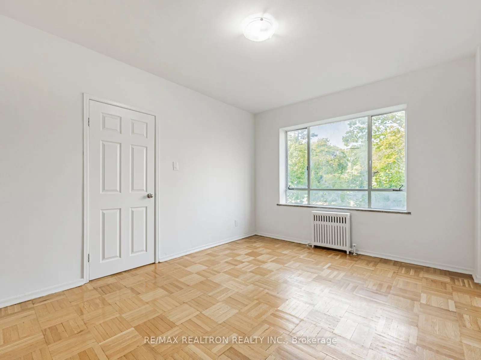 156 Kingston Road, #304