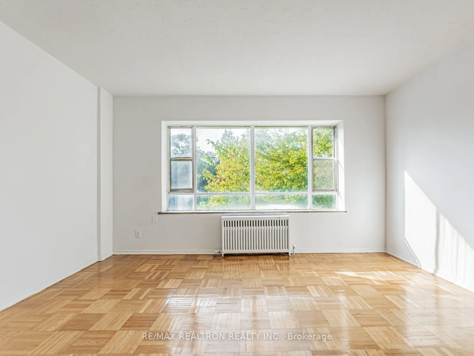156 Kingston Road, #304