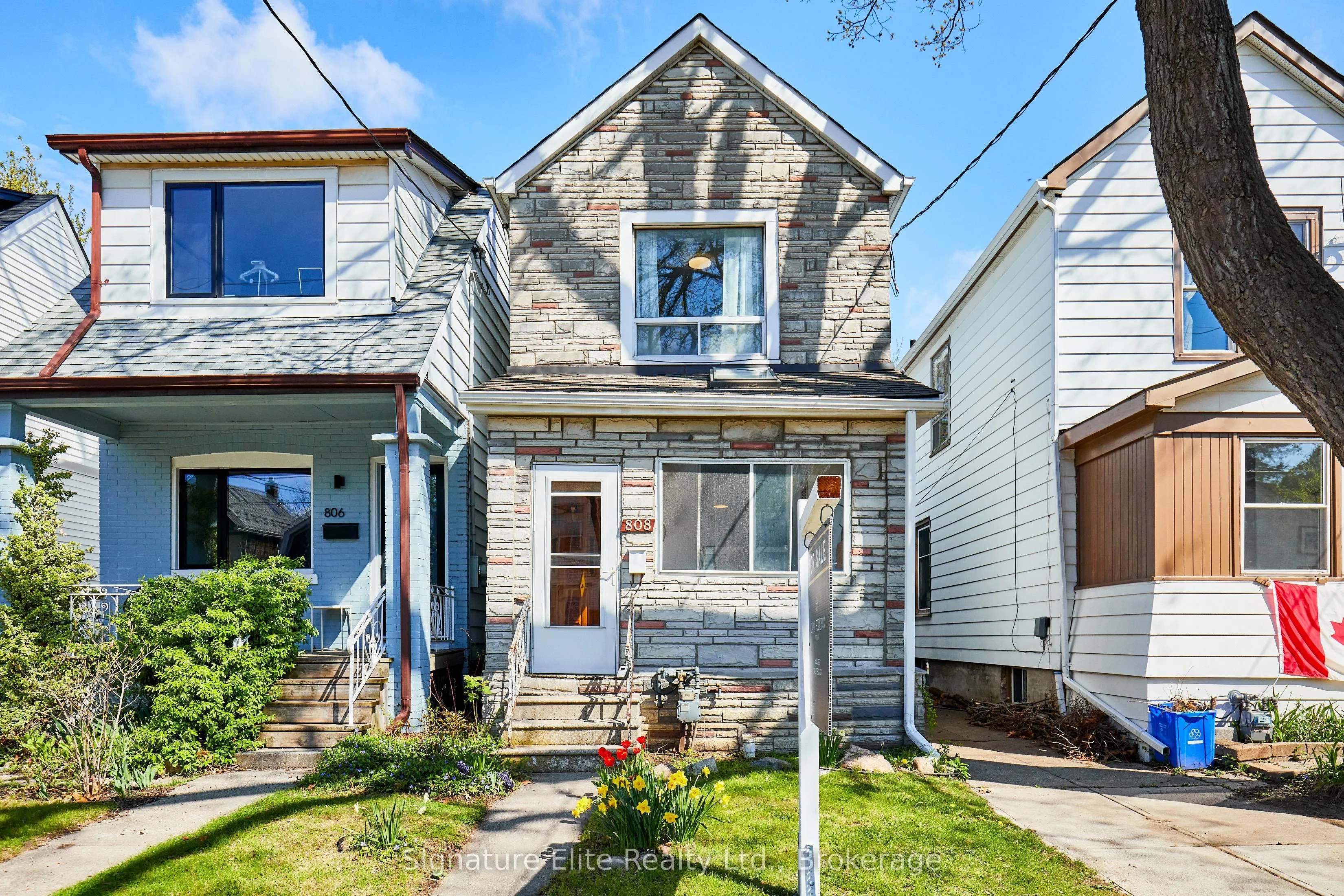 808 Sammon Avenue