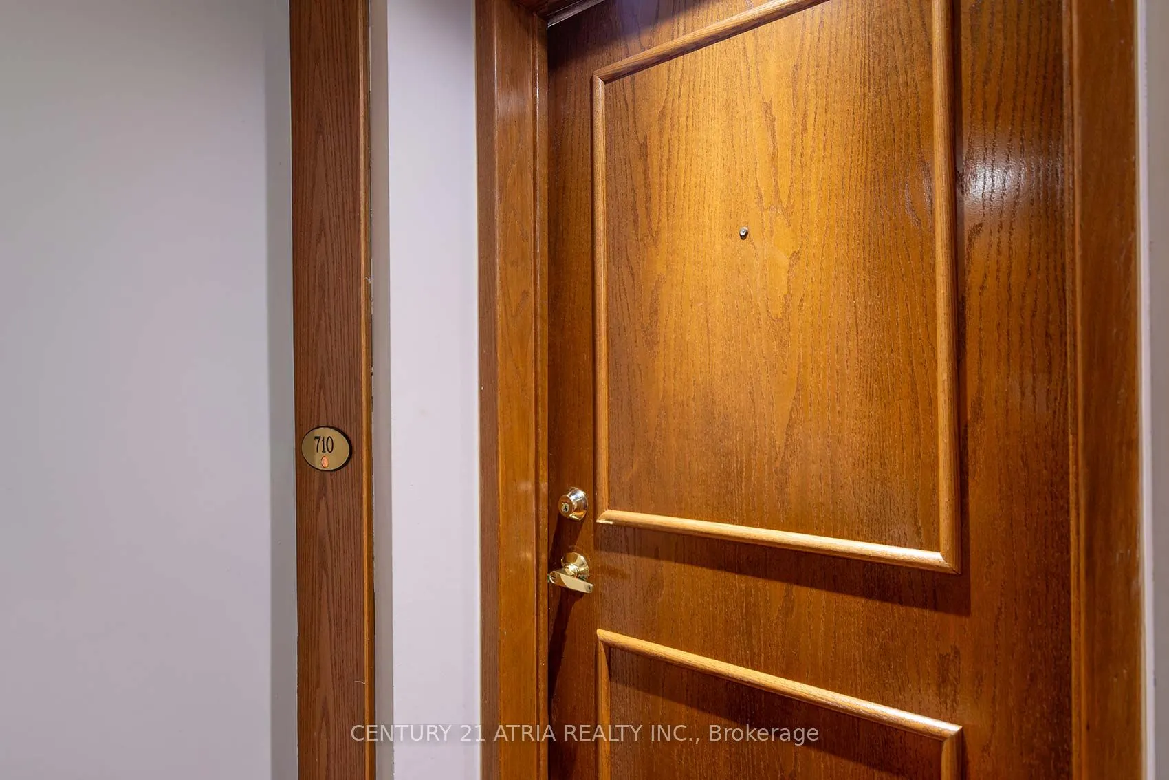 8 Lee Centre Drive, #710