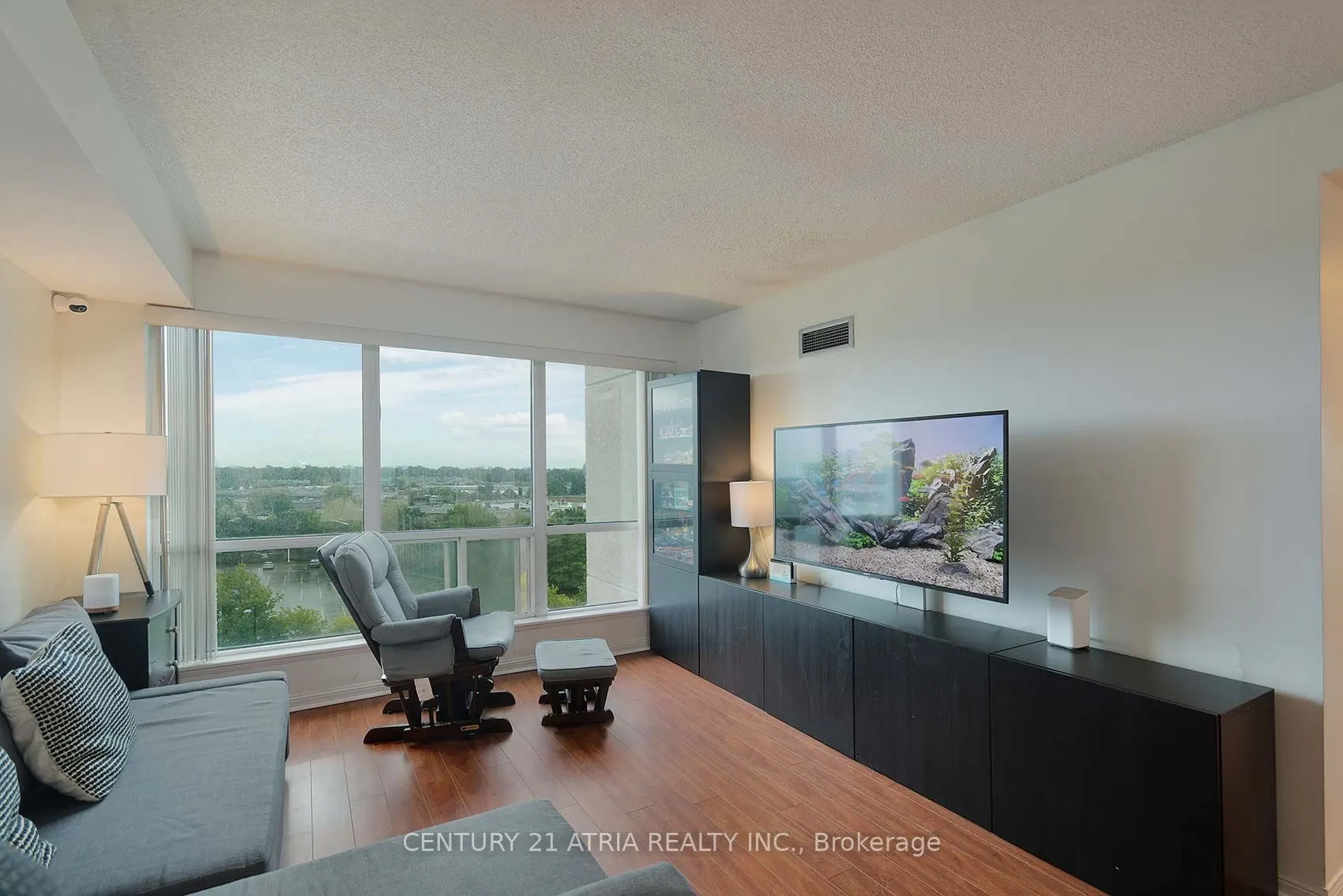 8 Lee Centre Drive, #710