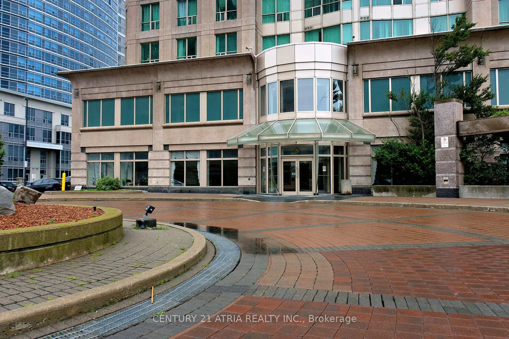 8 Lee Centre Drive, #710