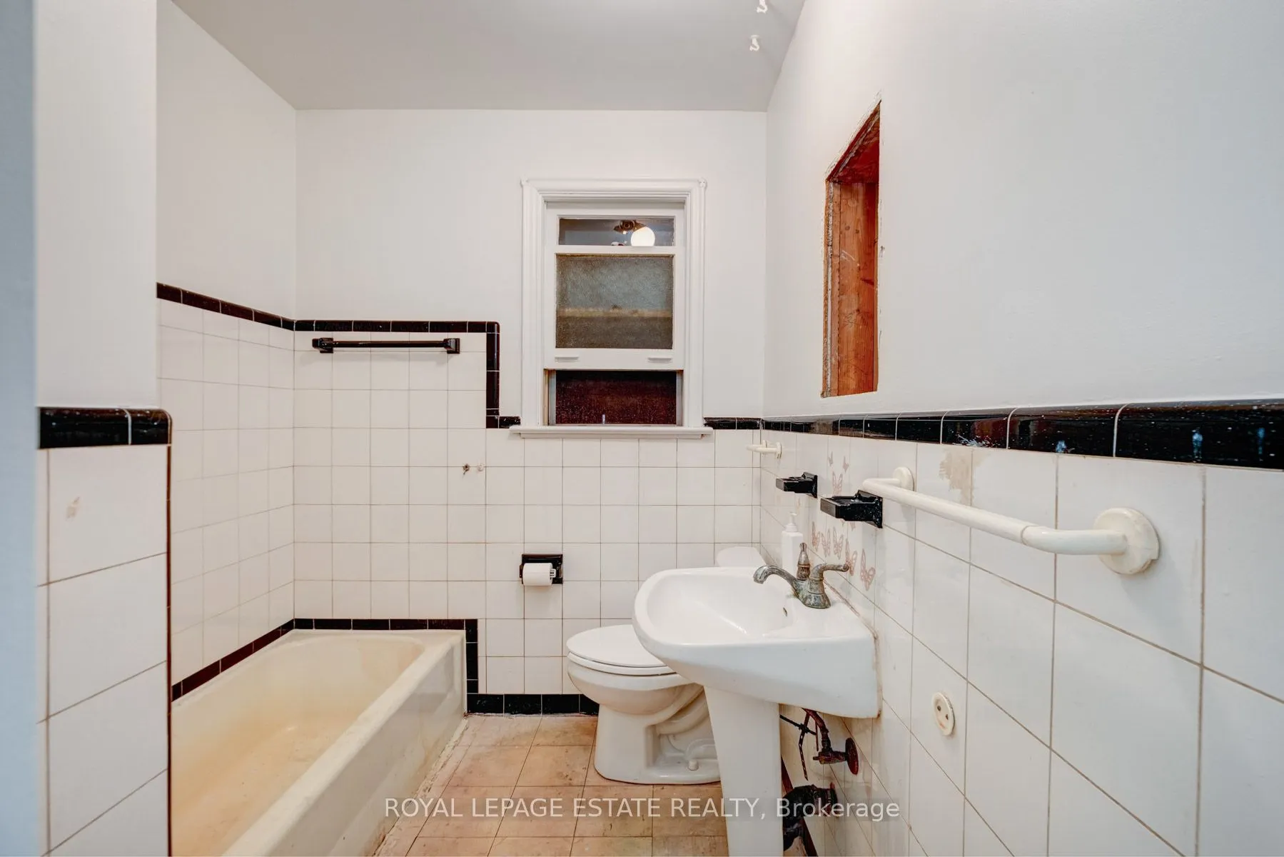 132 Budea Crescent
