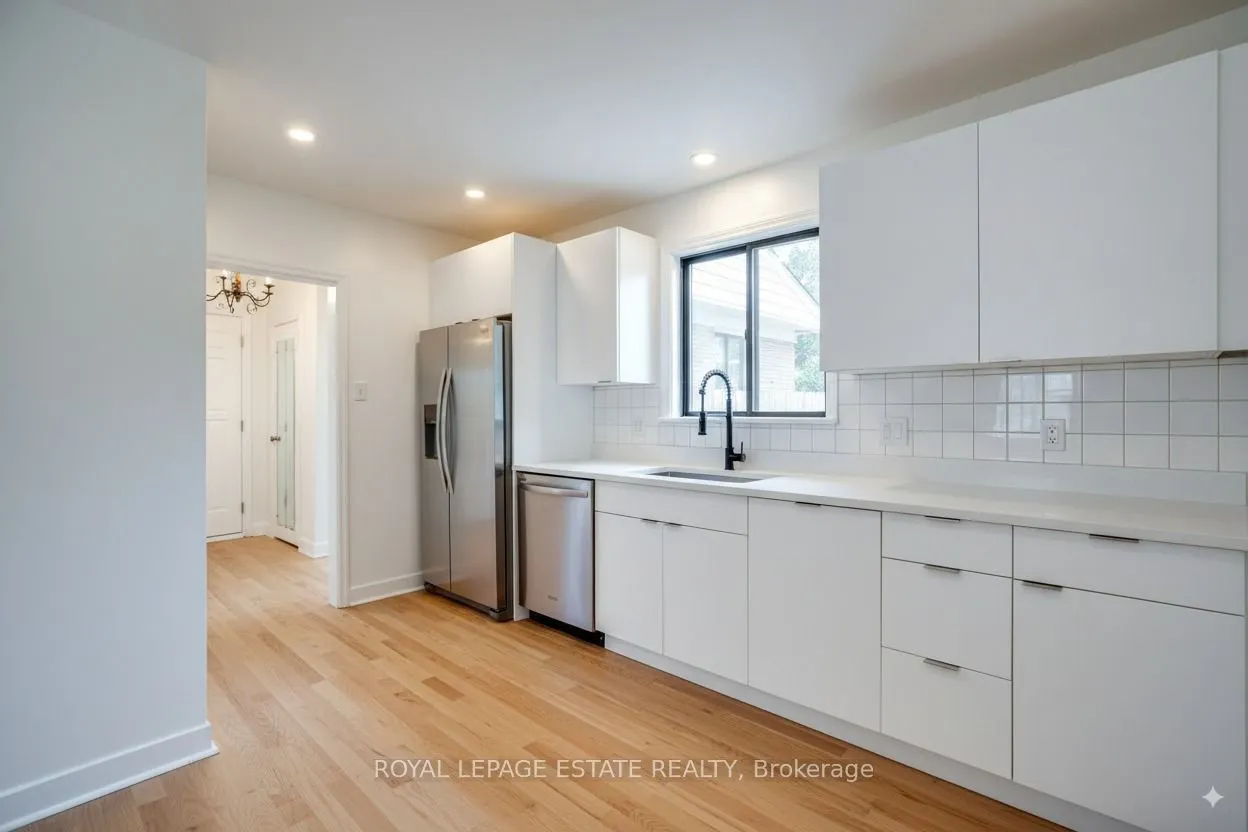 132 Budea Crescent