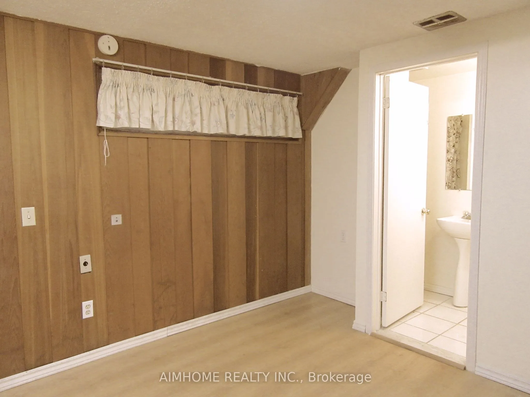 15 Huntingwood Drive, #28