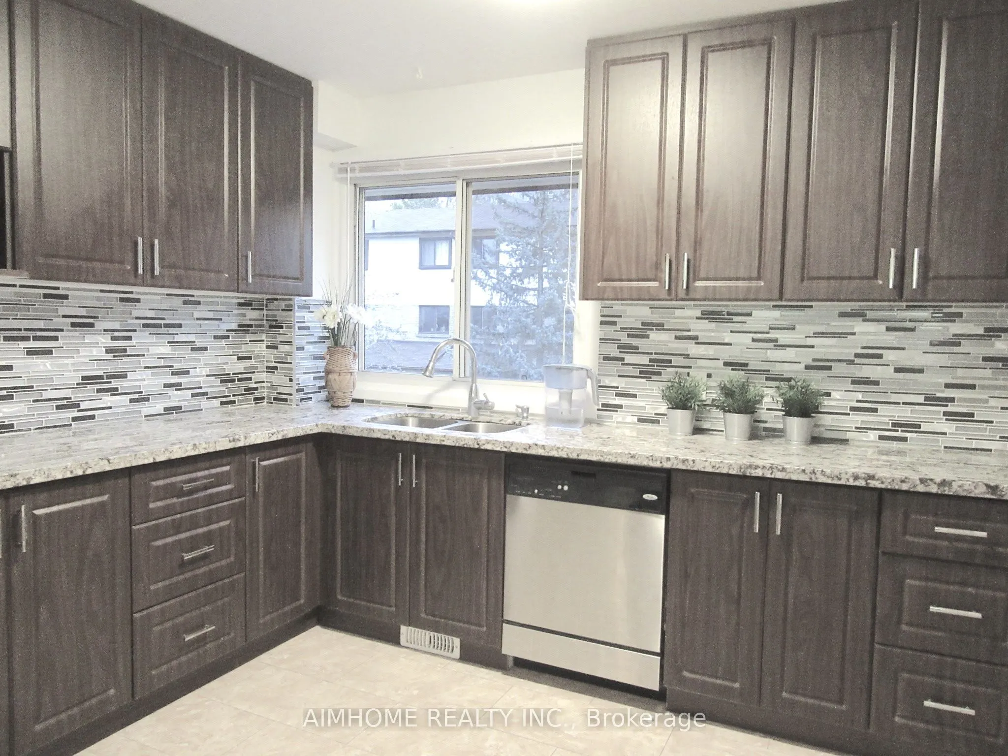 15 Huntingwood Drive, #28
