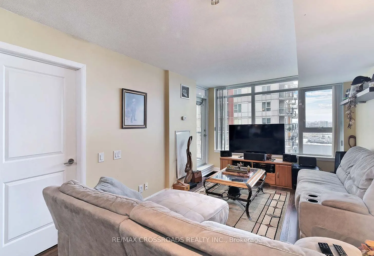 190 Borough Drive, #2011