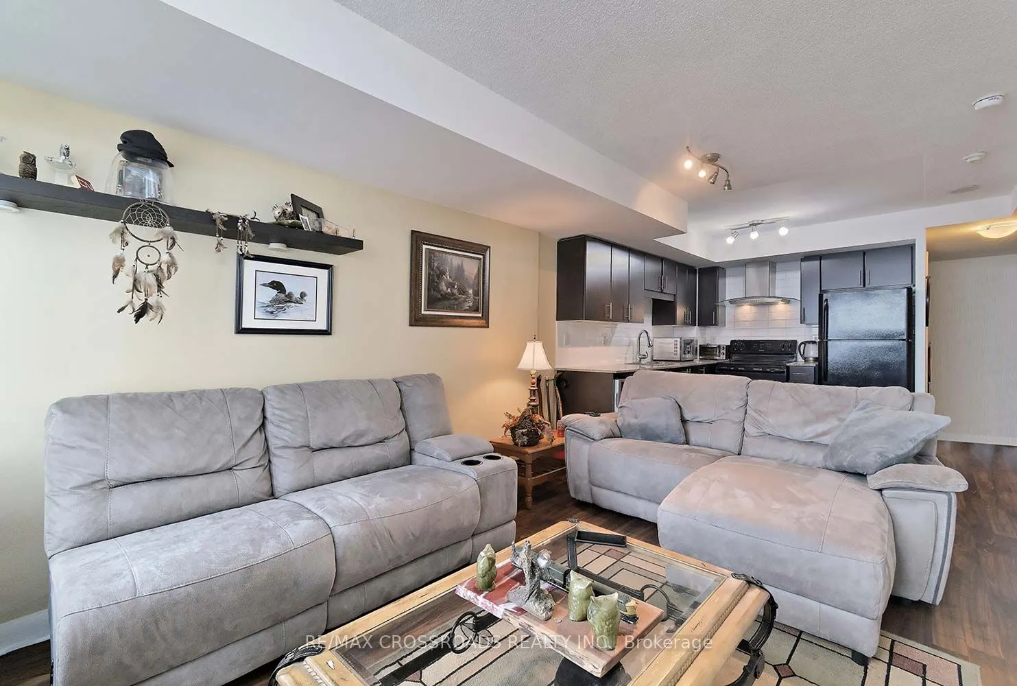 190 Borough Drive, #2011