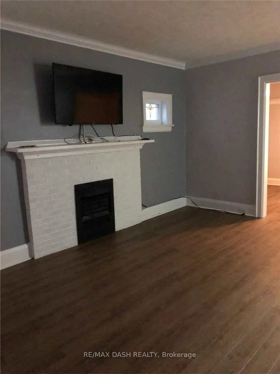 38 Hammersmith Avenue, #Main