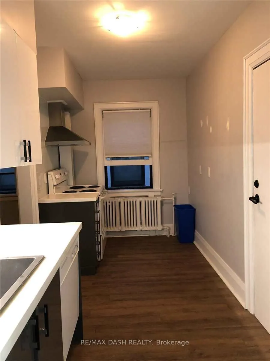 38 Hammersmith Avenue, #Main