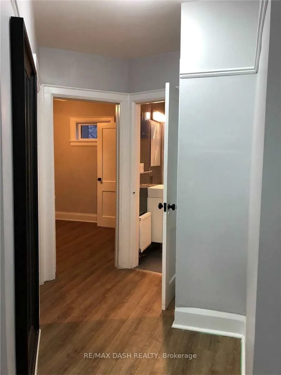 38 Hammersmith Avenue, #Main