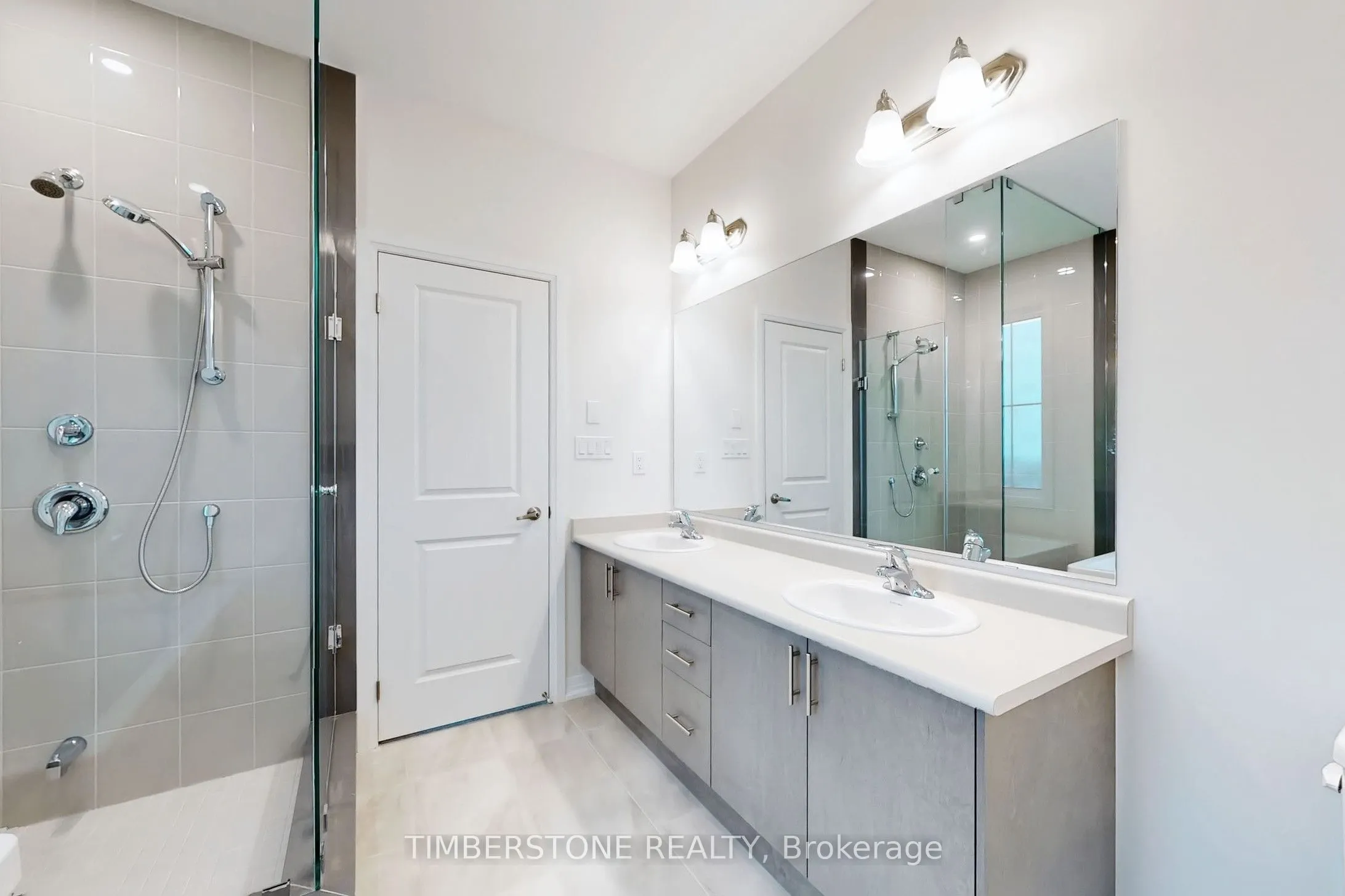 1103 Zircon Manor