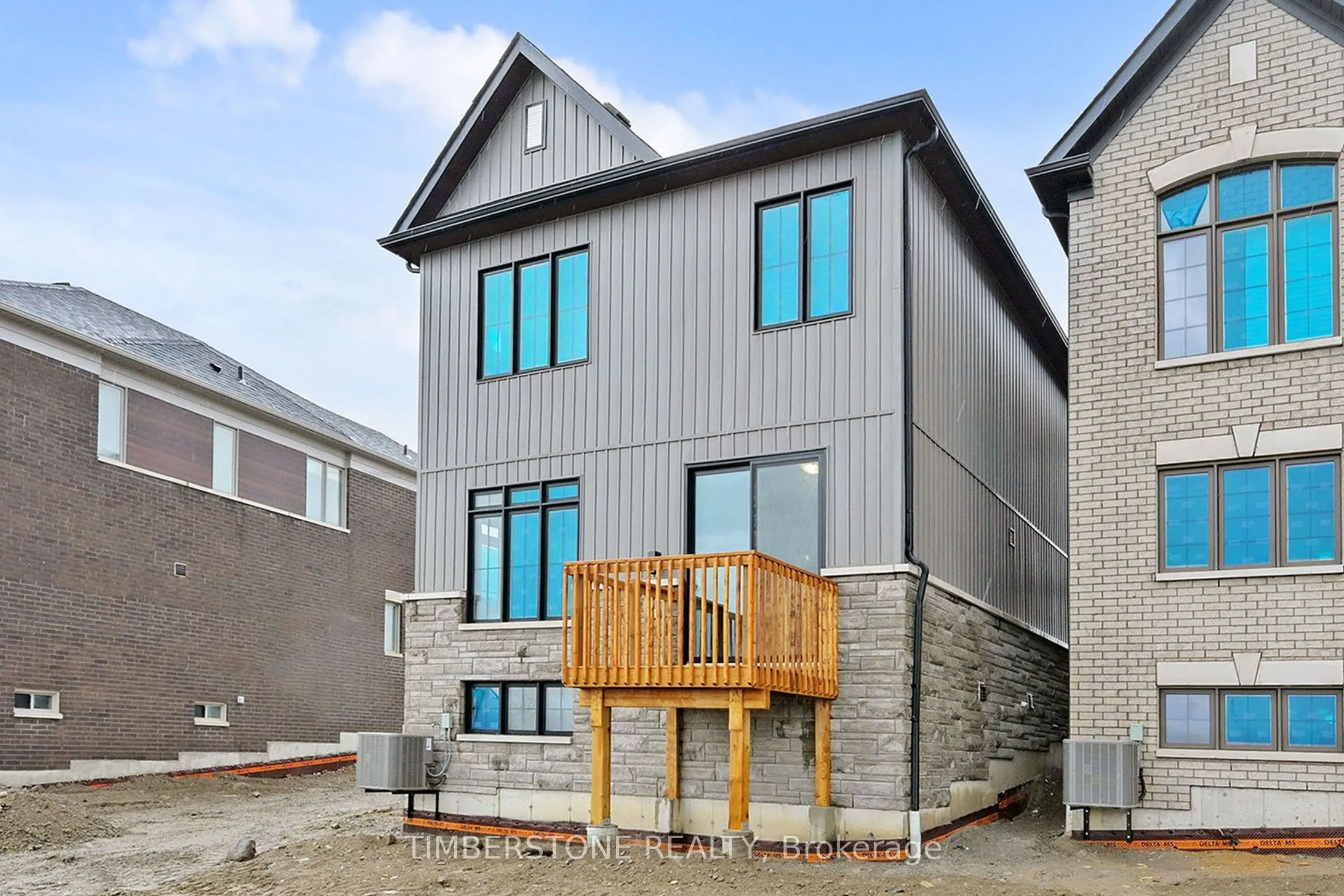 1103 Zircon Manor