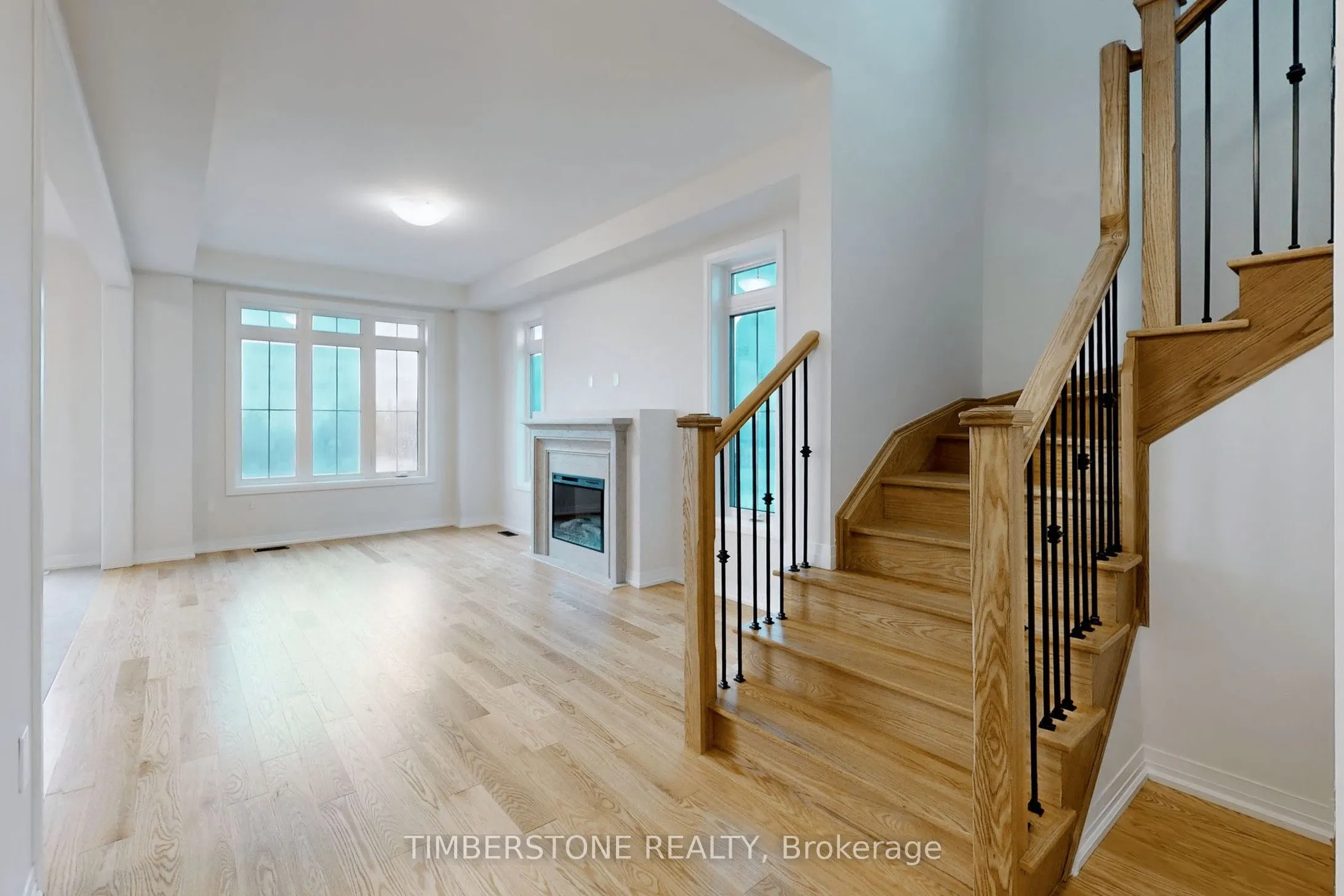 1103 Zircon Manor
