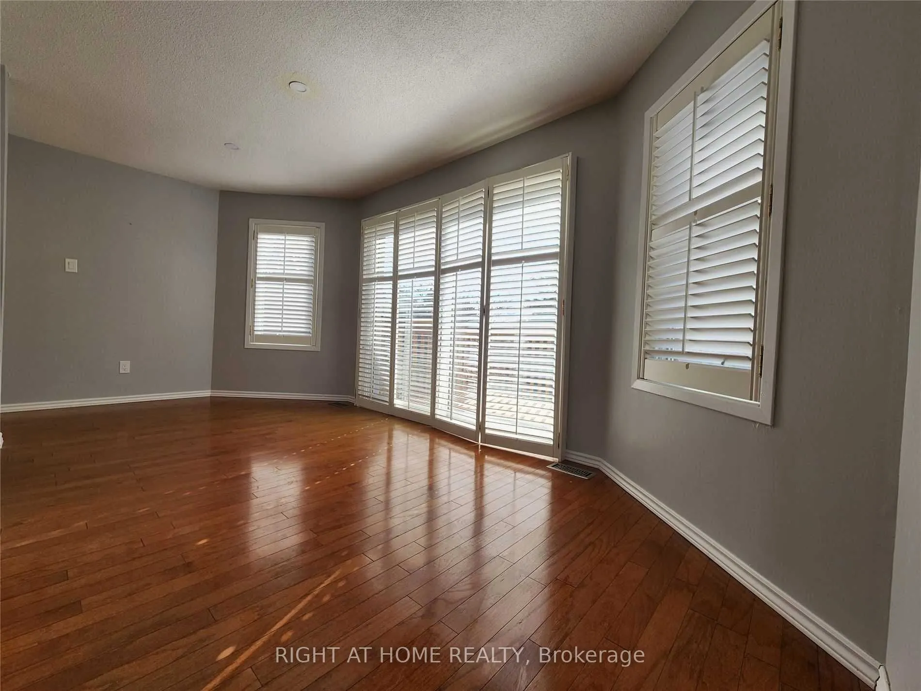 844 Crowells Street